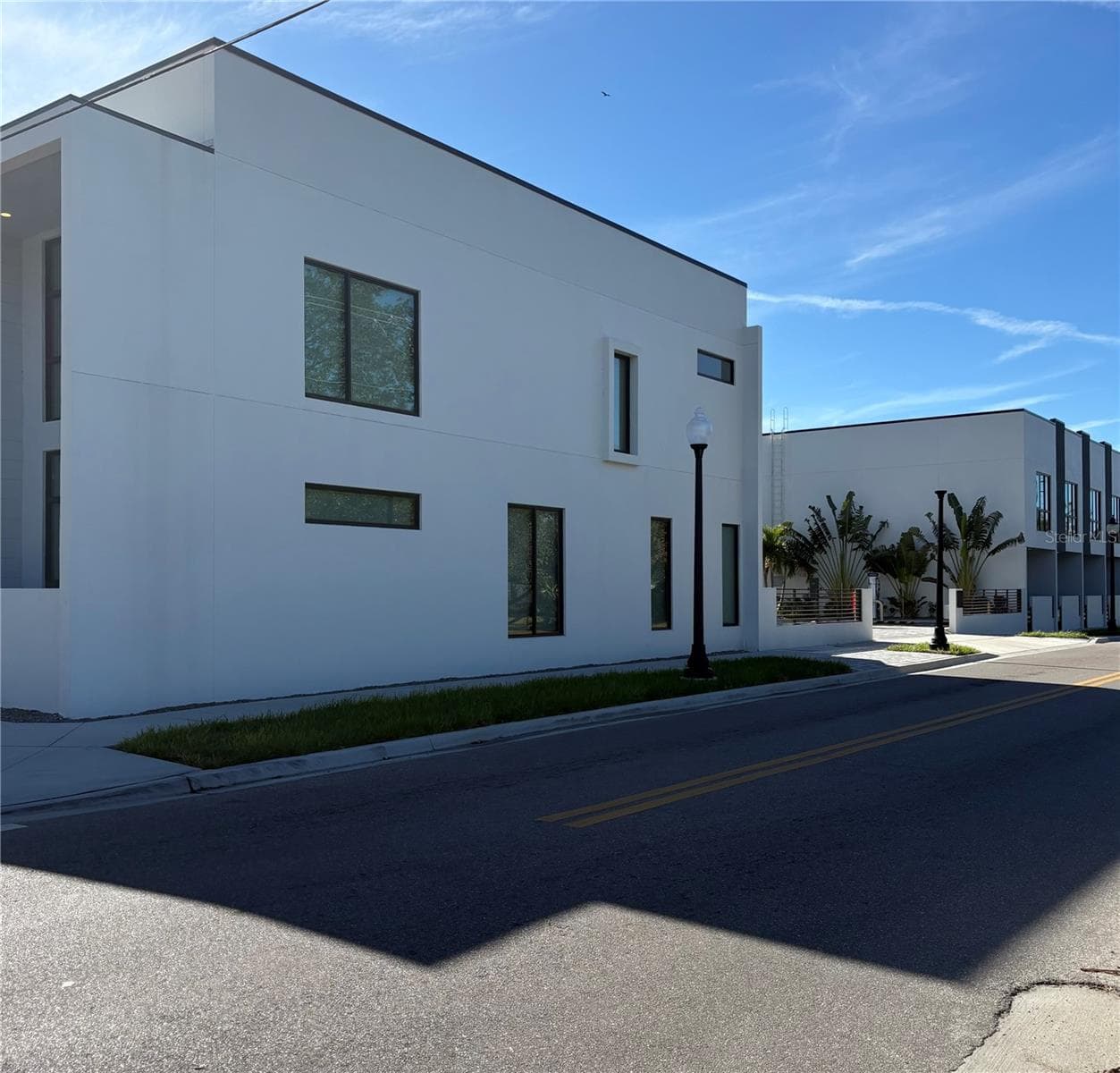 Single Family Residence at 1744 10TH ST, SARASOTA, photo 6 of 32
