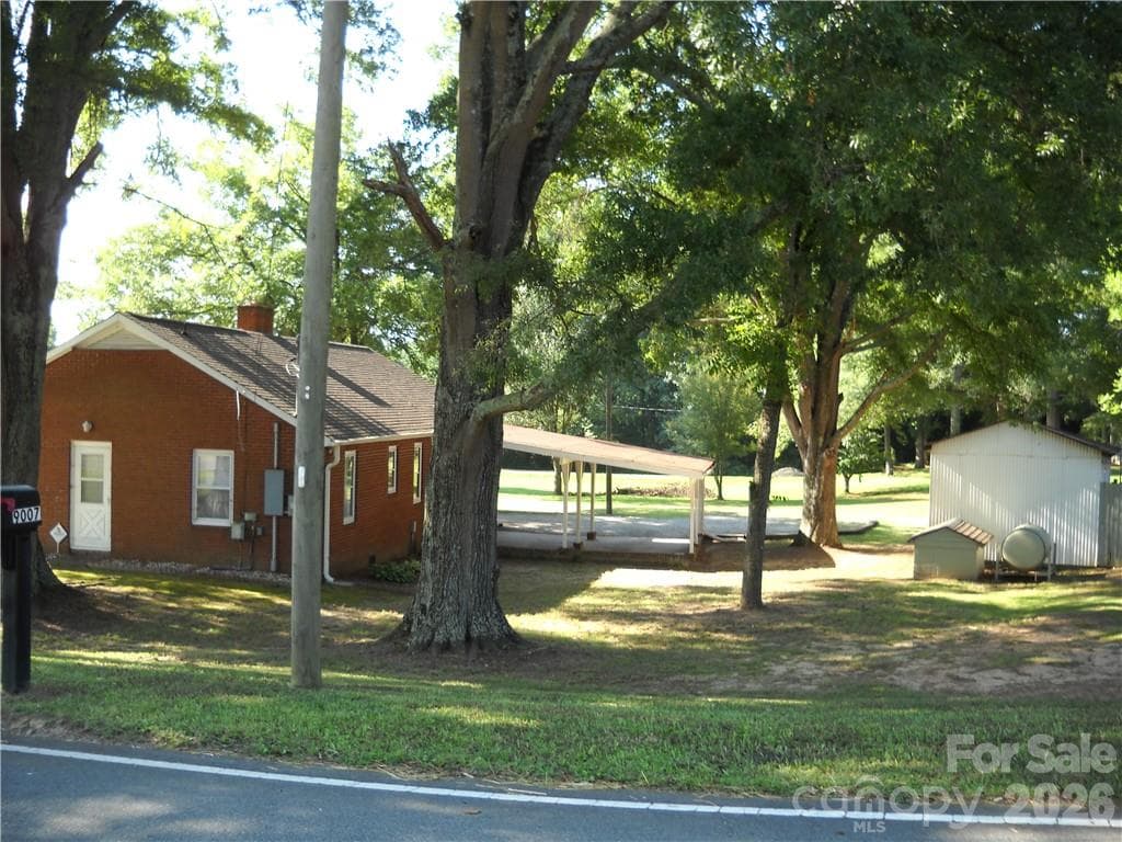 Lot at Huntersville, photo 2 of 11