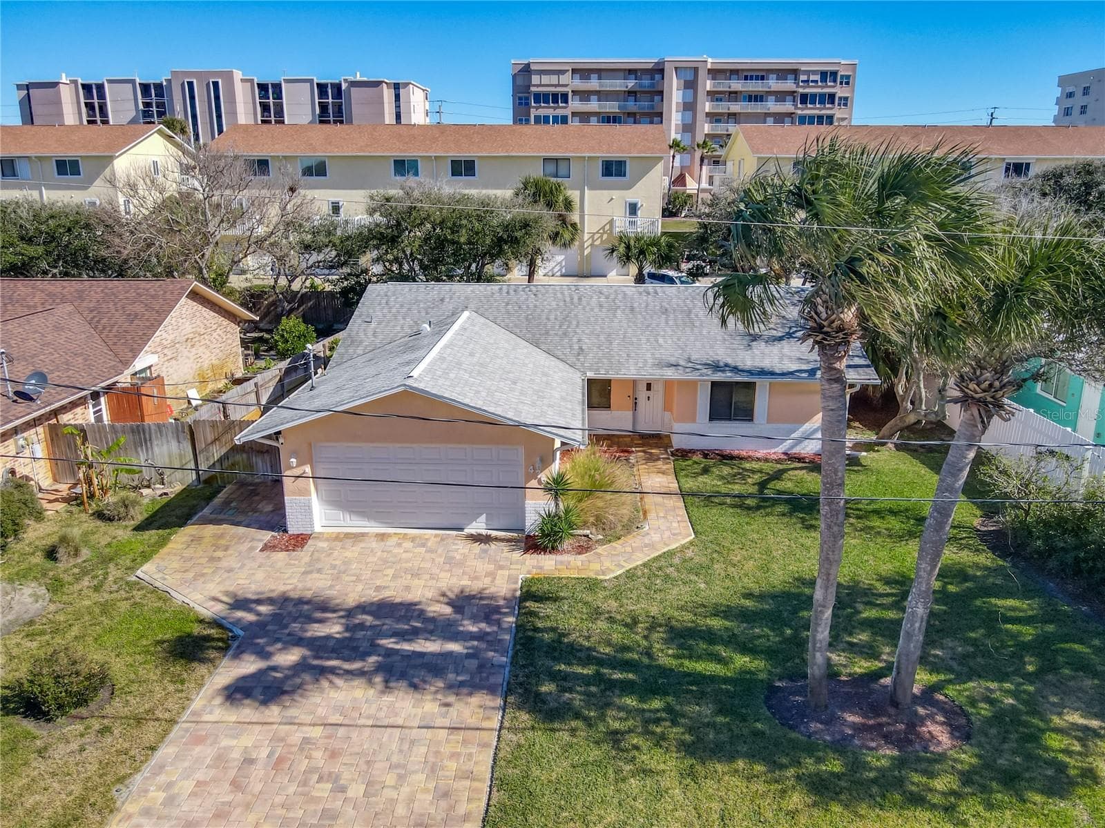 close to the beach - 4761 RIVERGLEN BLVD, PONCE INLET