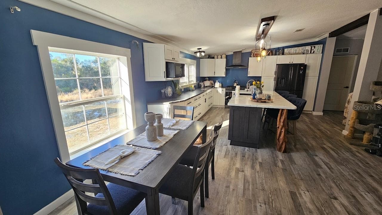 Manufactured Home at 42349 FONSECA LN, DELAND, photo 2 of 16