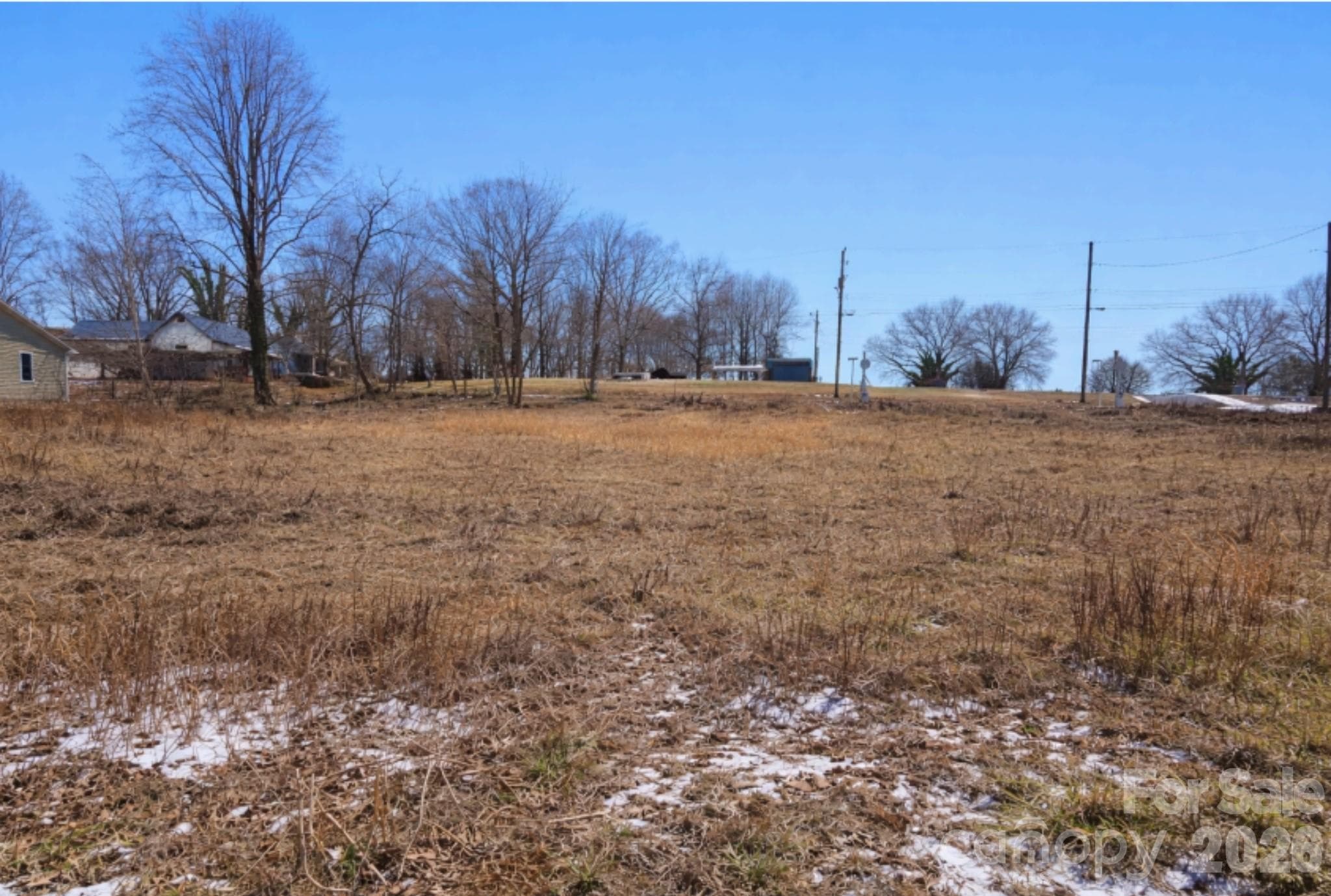 Build-ready level lot with road frontage - 24 Alabama Avenue, Marion