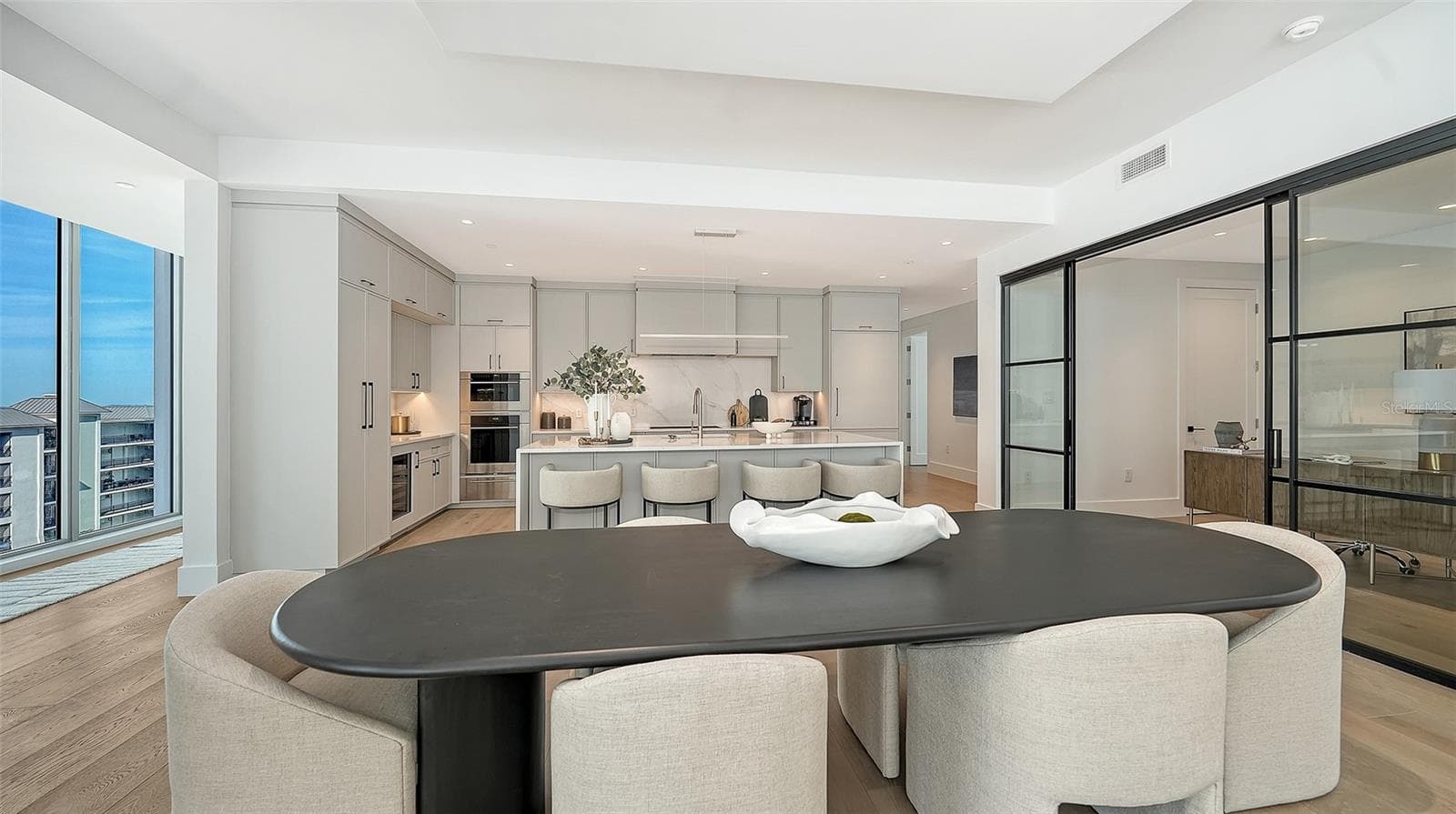 Dining Room - Open Floor Plan - 253 GOLDEN GATE POINT #703, SARASOTA