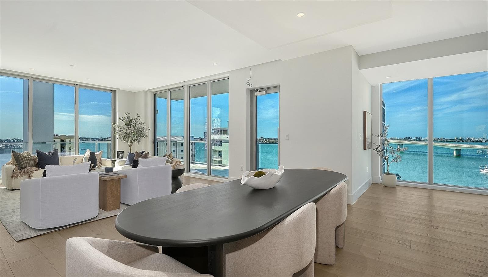 Condominium at 253 GOLDEN GATE POINT #703, SARASOTA, photo 17 of 51