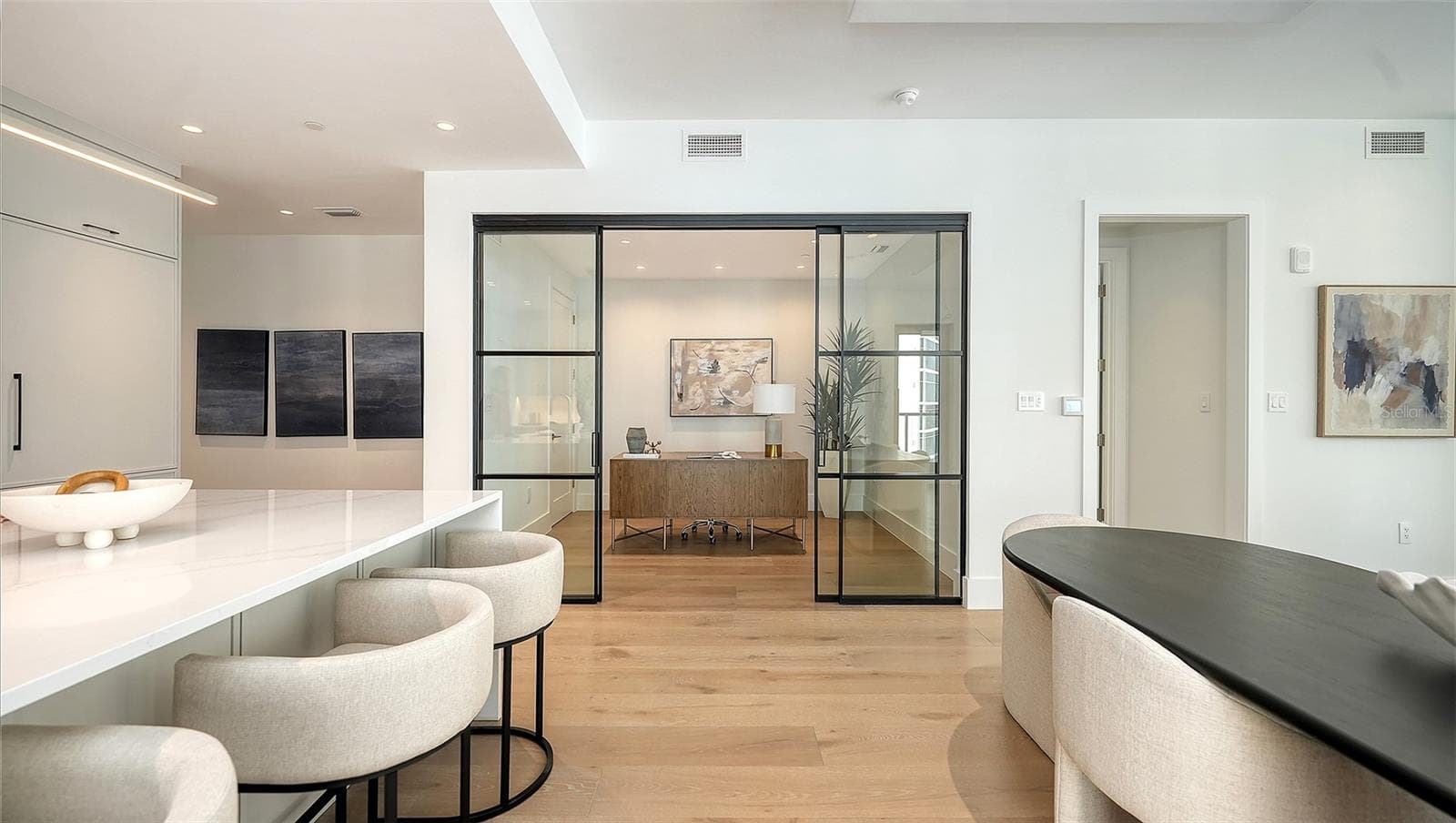 Condominium at 253 GOLDEN GATE POINT #703, SARASOTA, photo 19 of 51