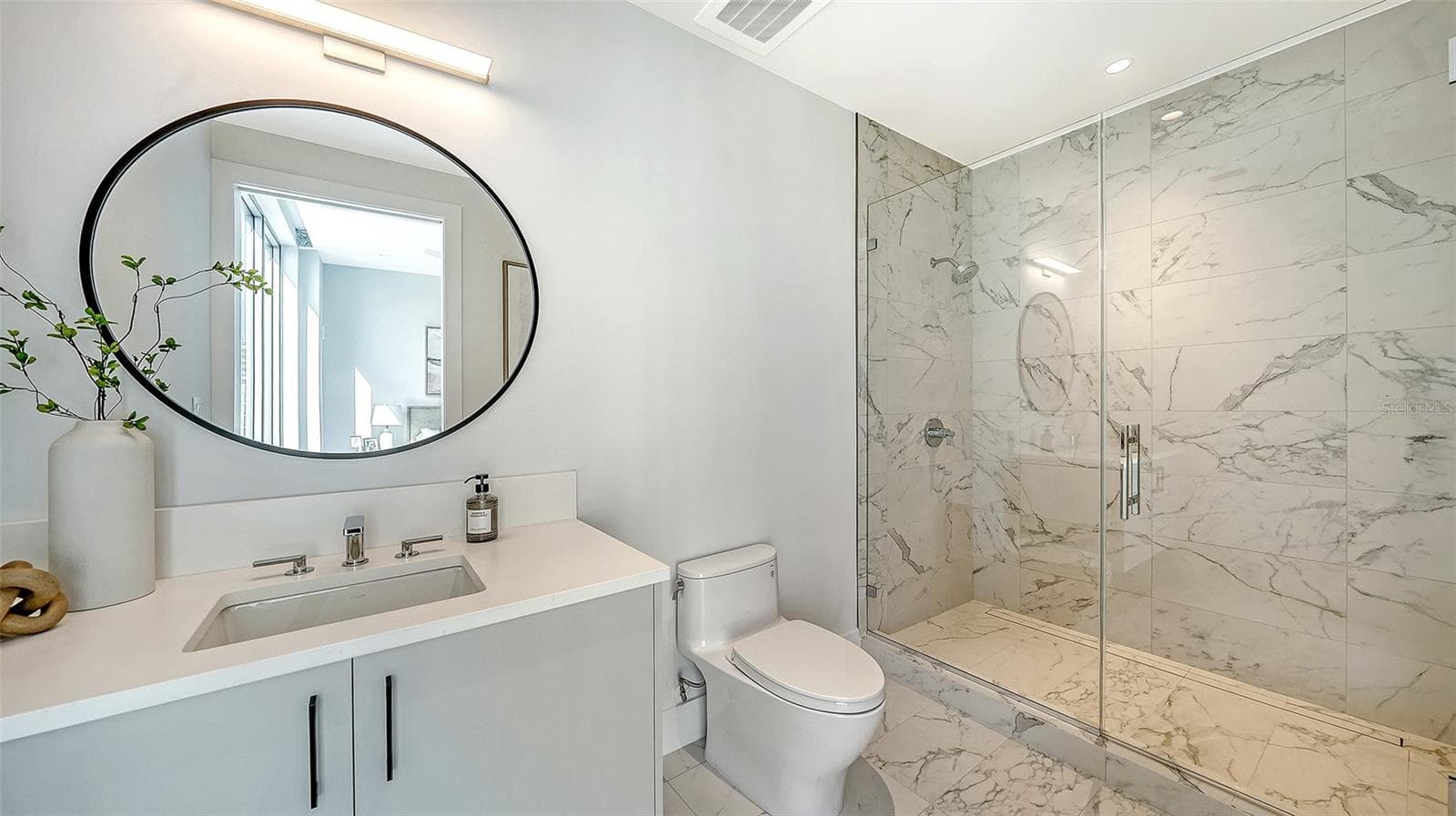 En Suite Bathroom 2 - 253 GOLDEN GATE POINT #703, SARASOTA