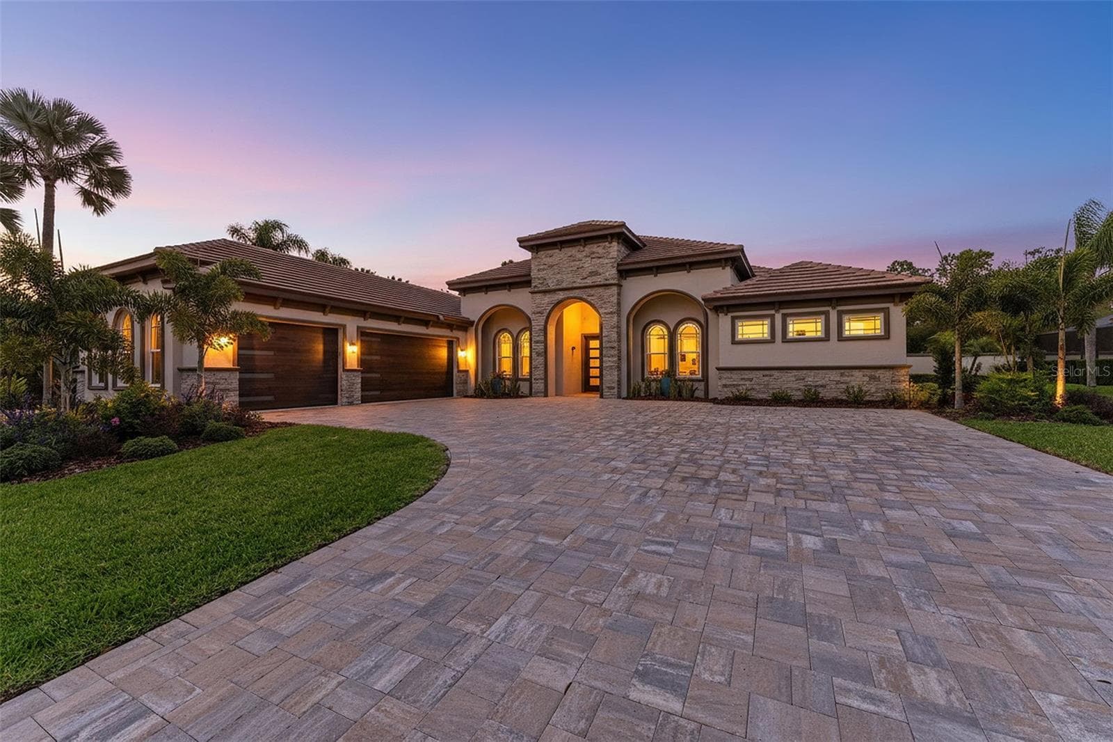 Single Family Residence at 10700 PONTOFINO CIR, TRINITY, photo 4 of 85