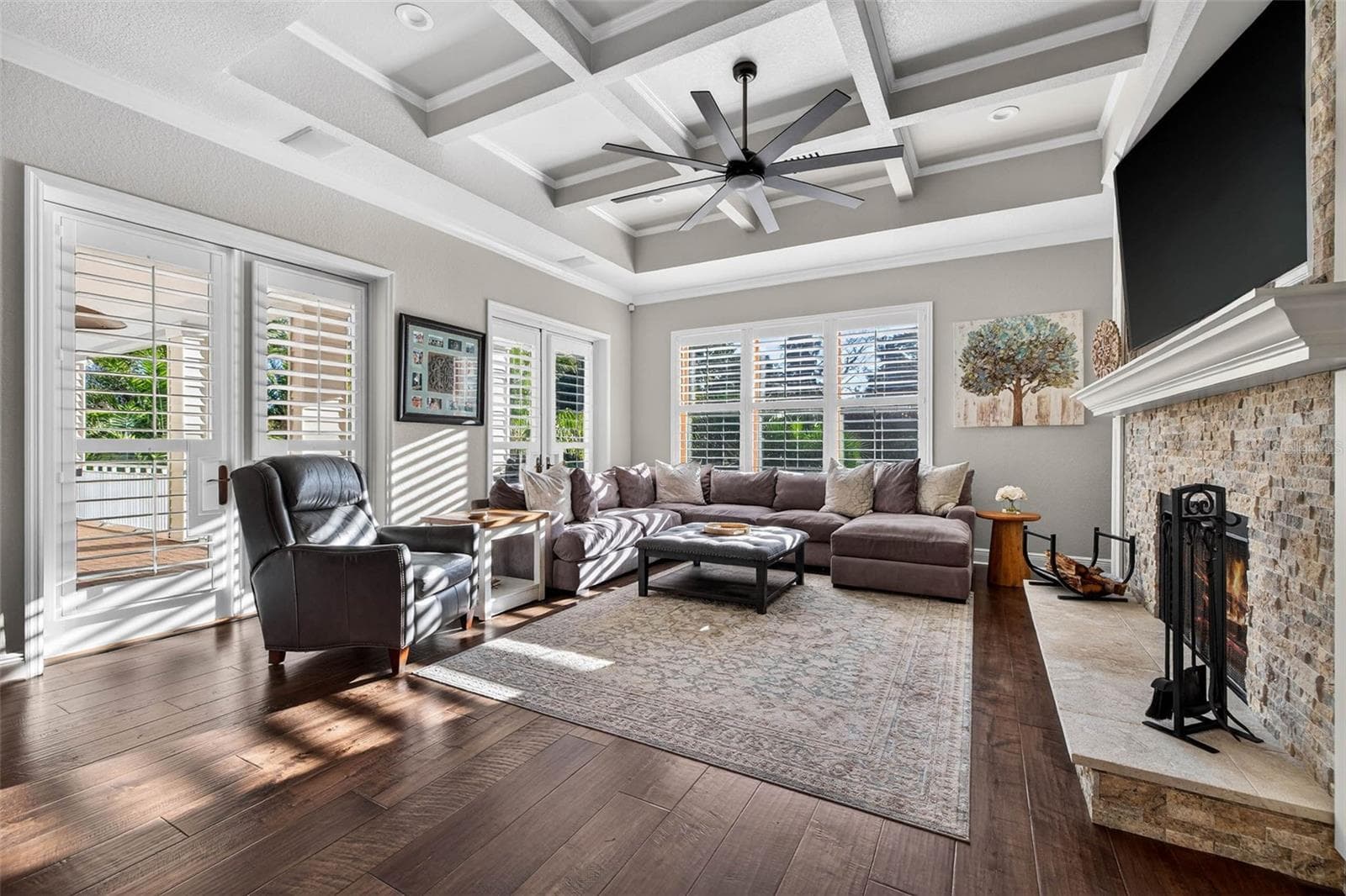 Family Room - 1581 ALEXANDER RD, BELLEAIR