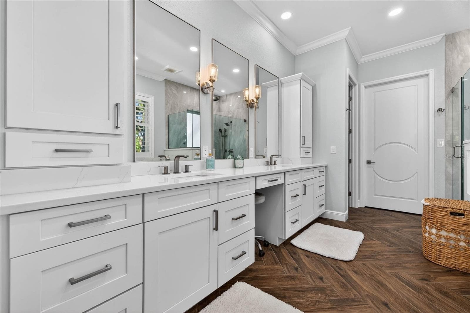 Primary Bathroom - 1581 ALEXANDER RD, BELLEAIR