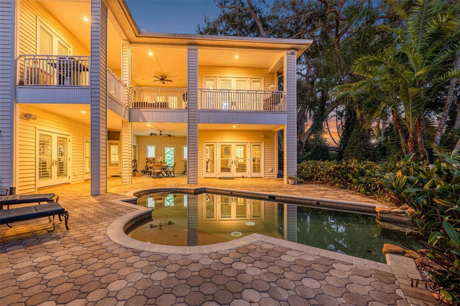 Pool - 1581 ALEXANDER RD, BELLEAIR