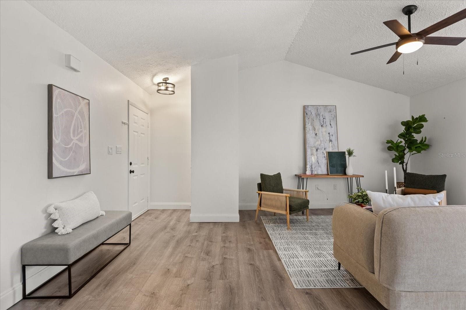 Condominium at 494 W PAR ST, ORLANDO, photo 6 of 28