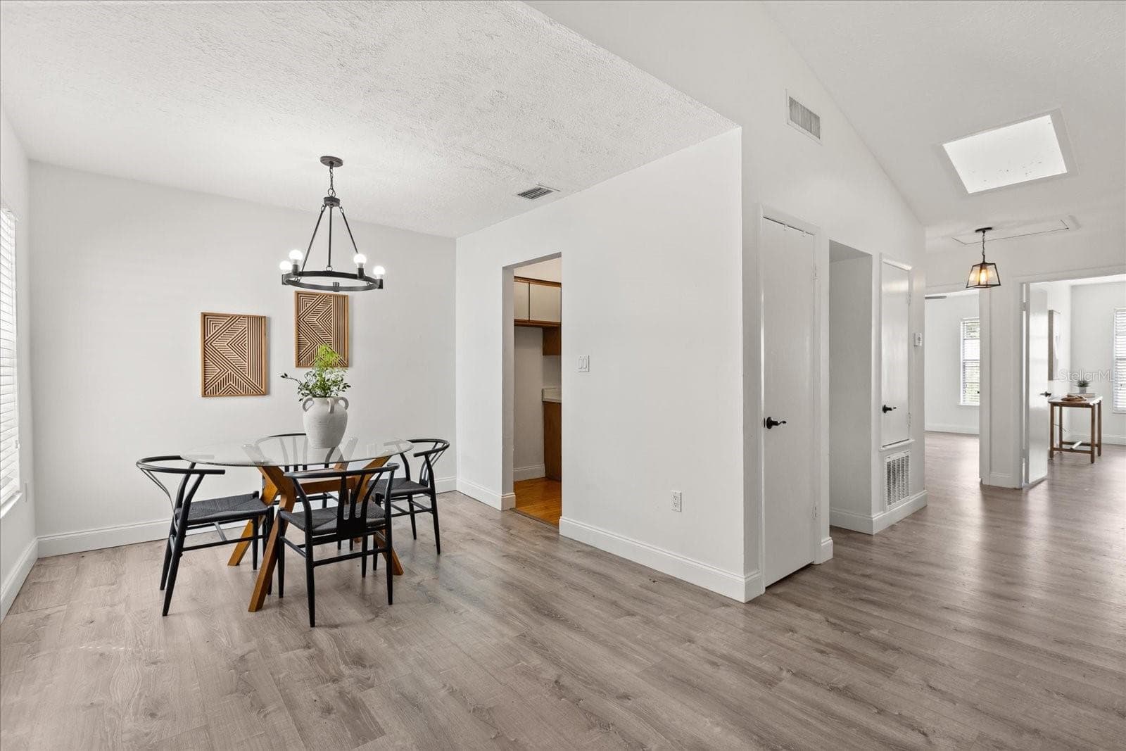 Condominium at 494 W PAR ST, ORLANDO, photo 9 of 28