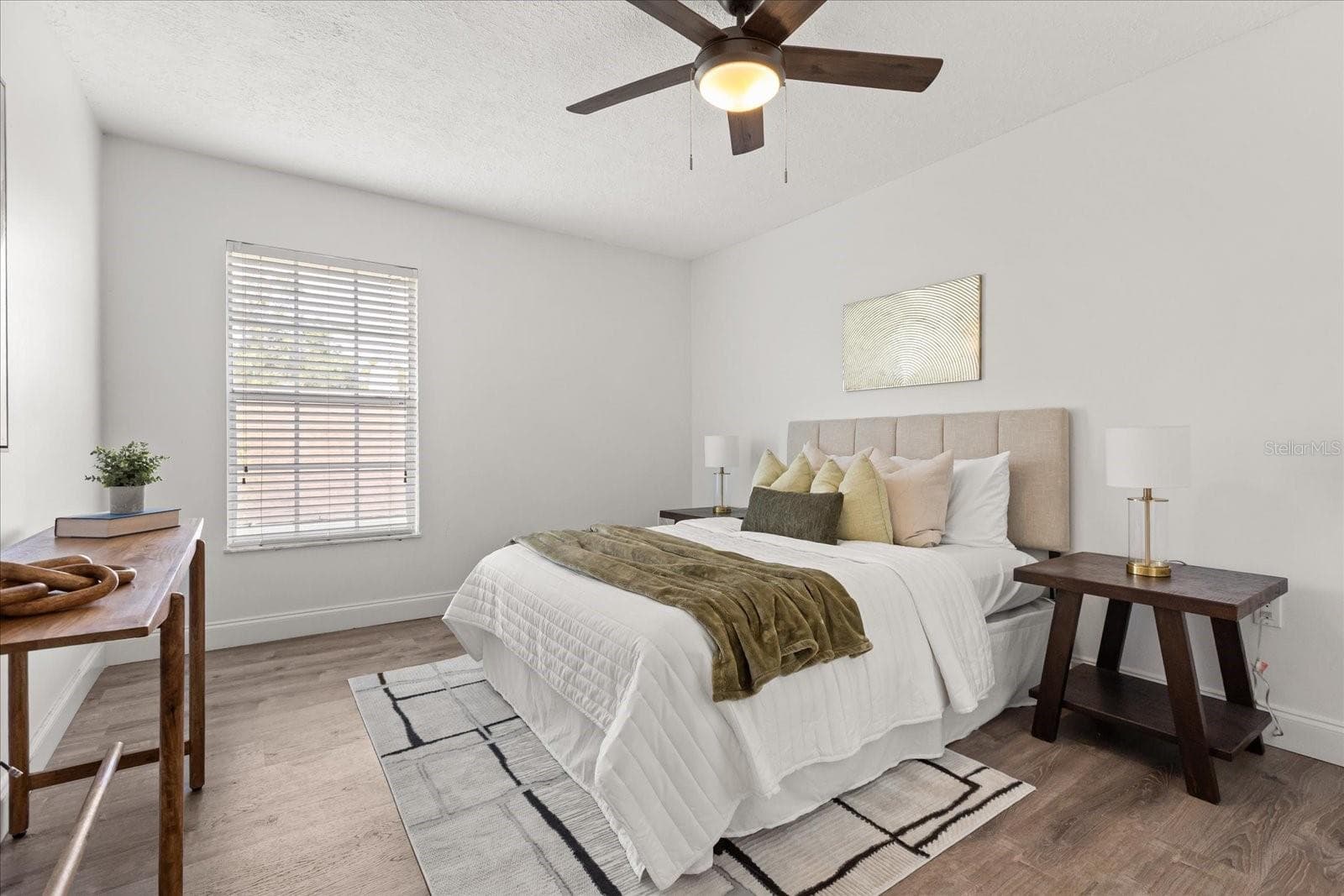 Condominium at 494 W PAR ST, ORLANDO, photo 13 of 28