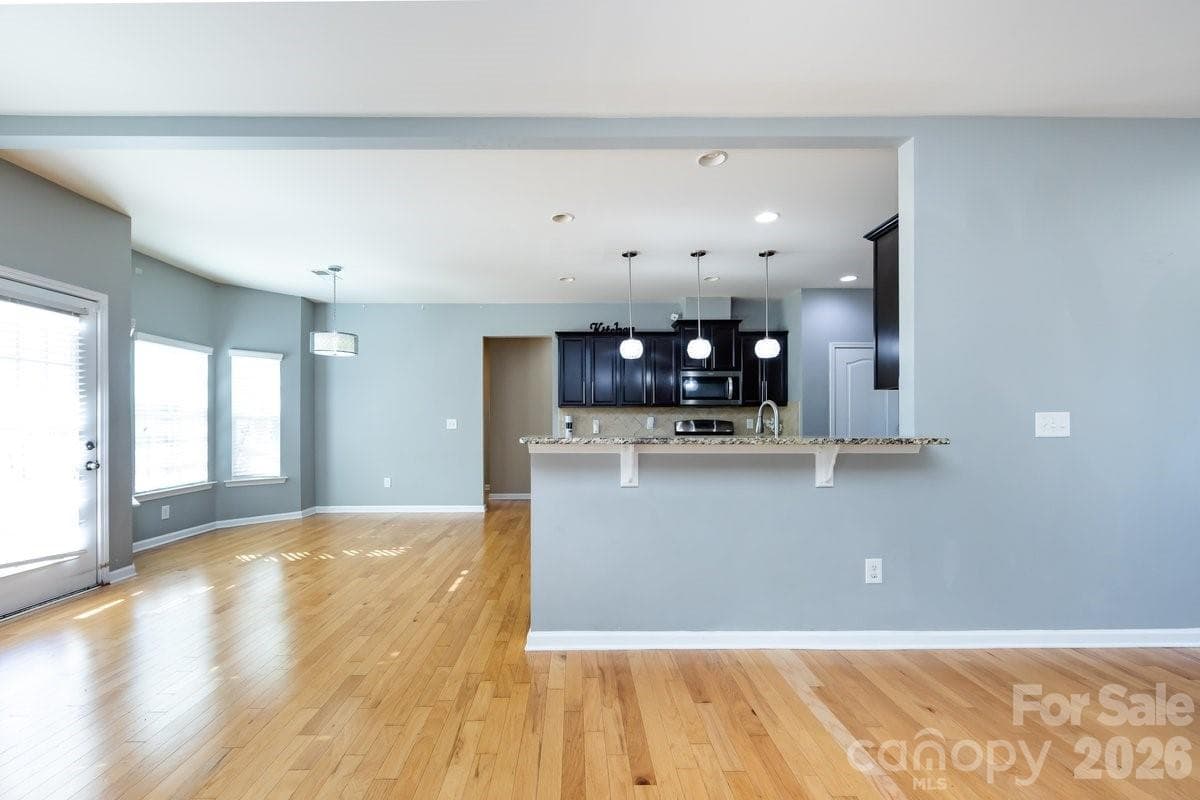 Single Family Residence at 8931 Happiness Road, Harrisburg, photo 8 of 27