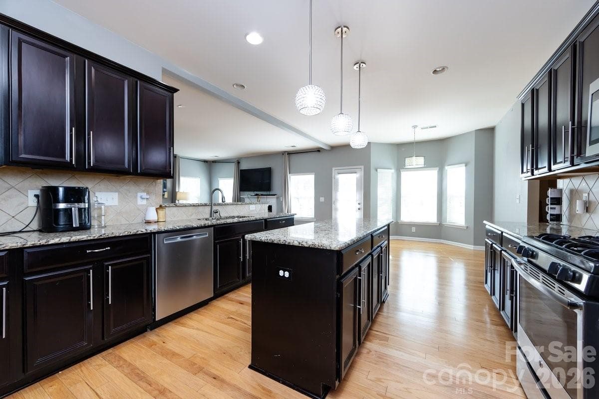 Single Family Residence at 8931 Happiness Road, Harrisburg, photo 9 of 27