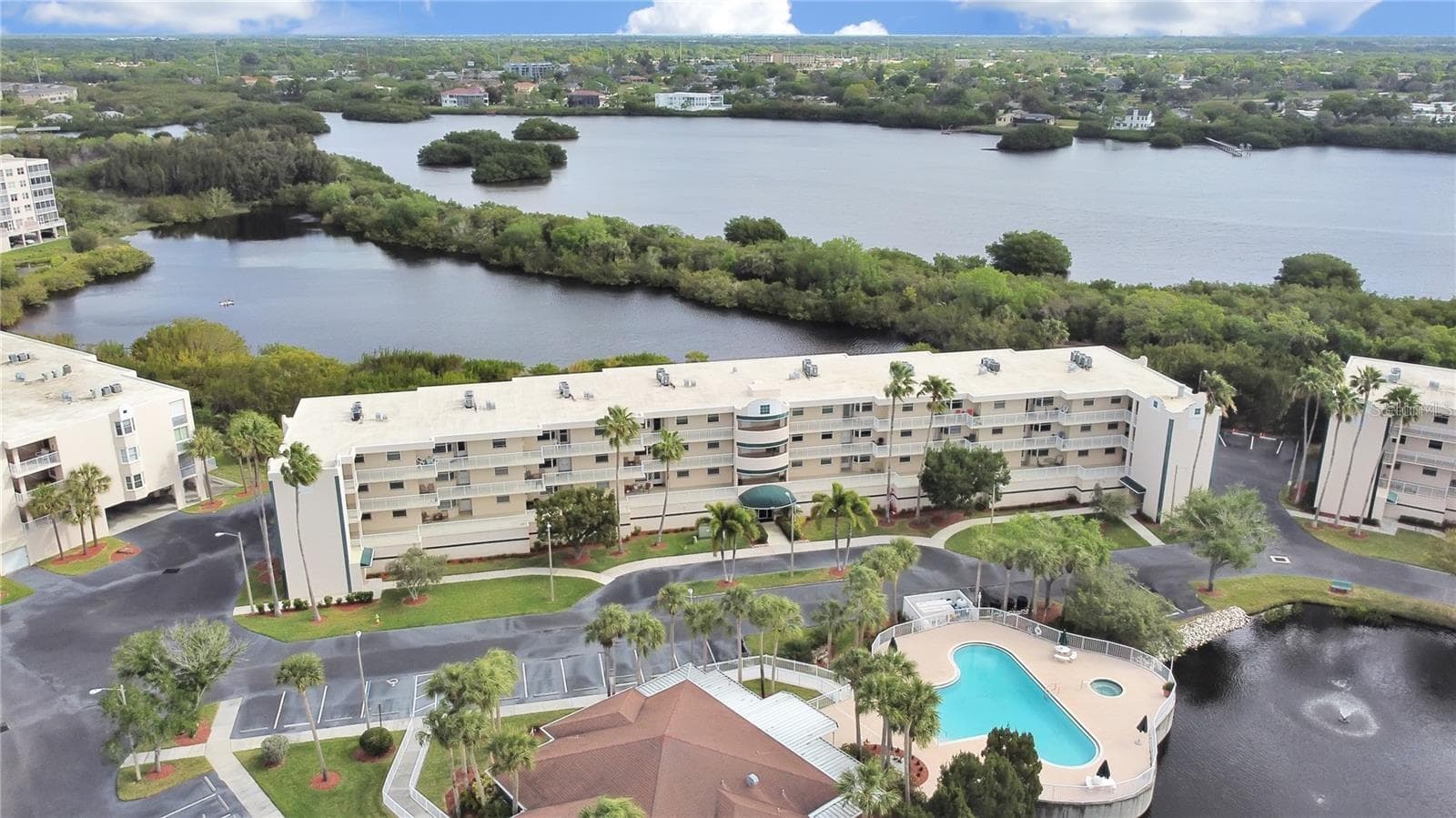 Condominium at 6315 SHORELINE DR #3307, SEMINOLE, photo 31 of 41