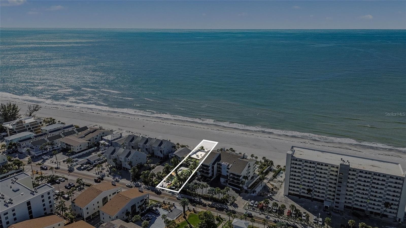 A location and parcel size that offers multiple opportunities for its use. - 19936 GULF BLVD, INDIAN SHORES