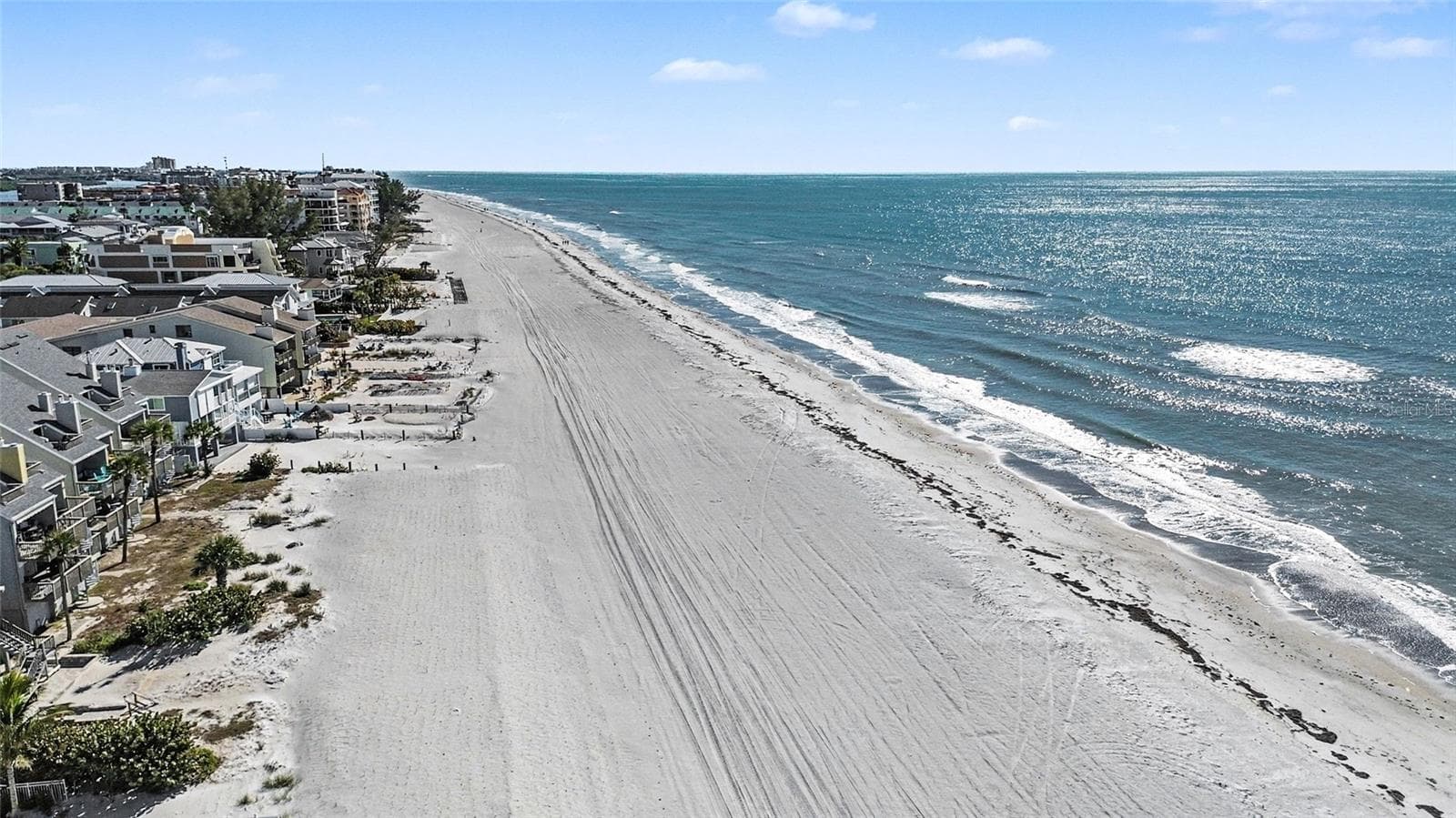 A quiet portion of the beach is a unique treasure - Indian Shores is a treasured beach! - 19936 GULF BLVD, INDIAN SHORES