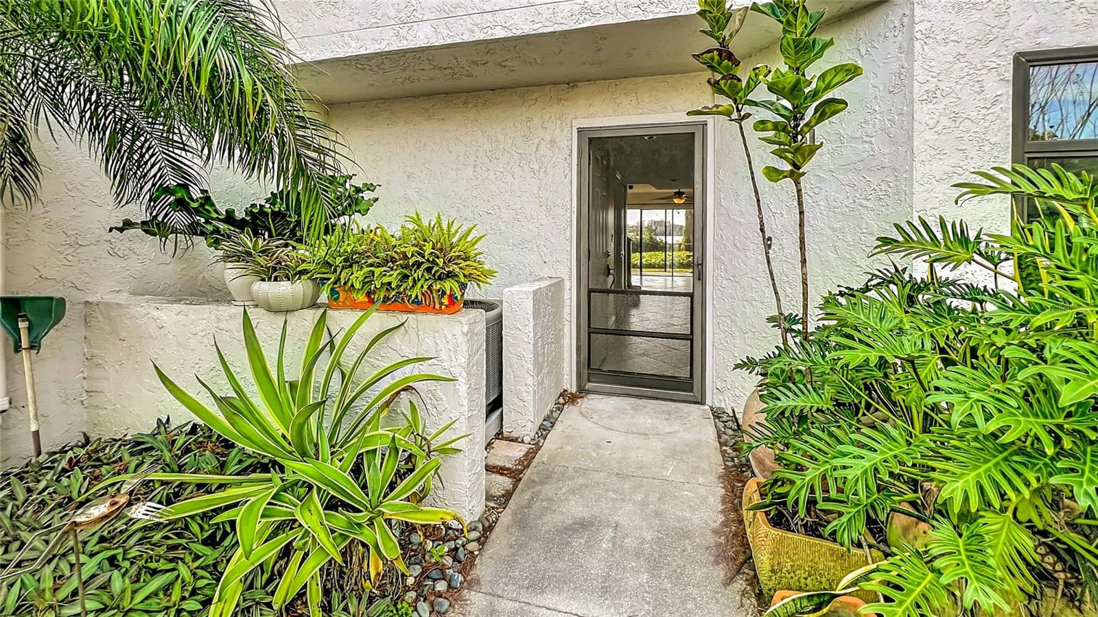 Condominium at 630 KILLARNEY BAY CT #3, WINTER PARK, photo 4 of 55