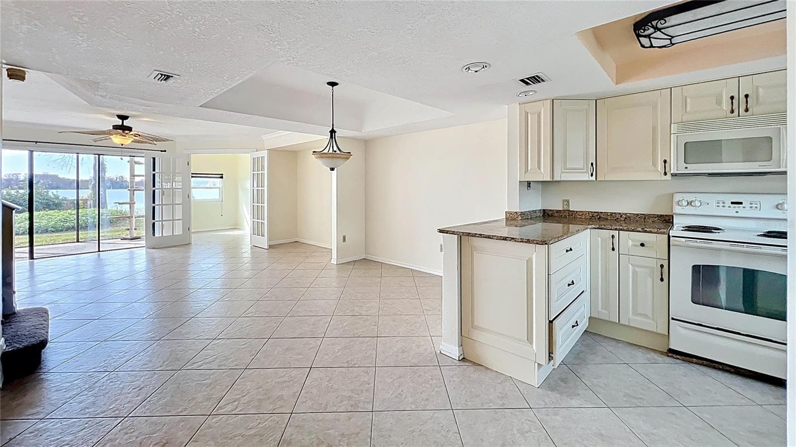 Condominium at 630 KILLARNEY BAY CT #3, WINTER PARK, photo 5 of 55