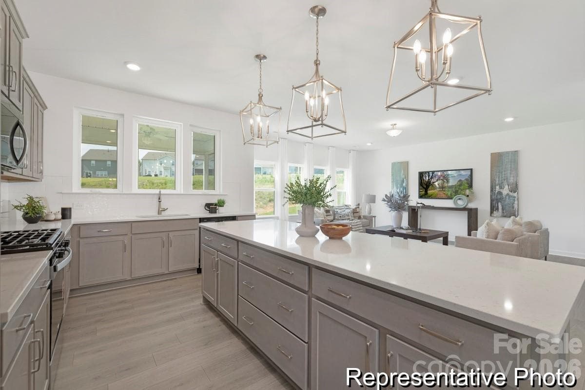 Single Family Residence at Statesville, photo 4 of 27