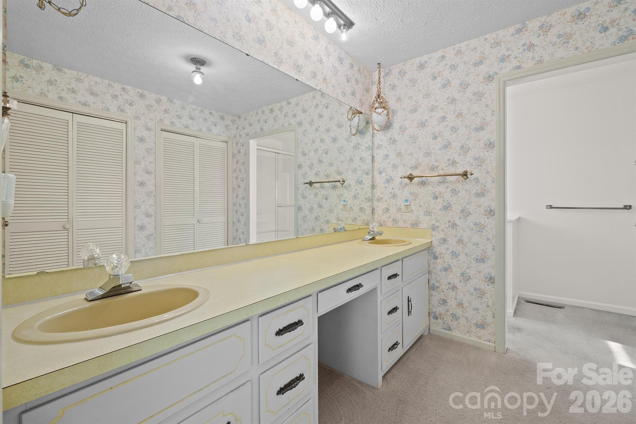 Single Family Residence at 2153 S Fork Drive, Morganton, photo 10 of 48