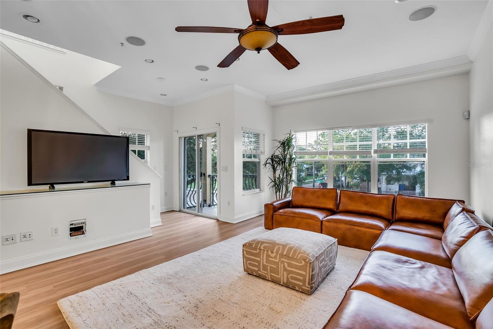 BUILT INS - 111 N ALBANY AVE #16, TAMPA