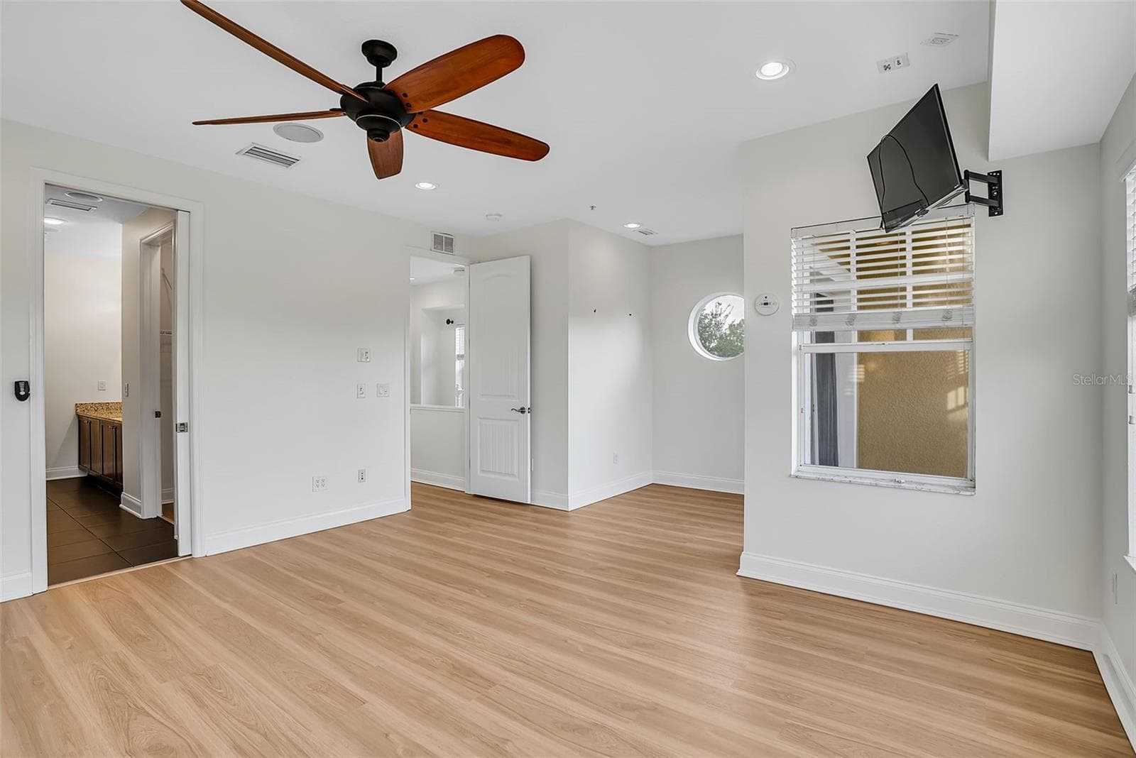 Townhouse at 111 N ALBANY AVE #16, TAMPA, photo 28 of 38