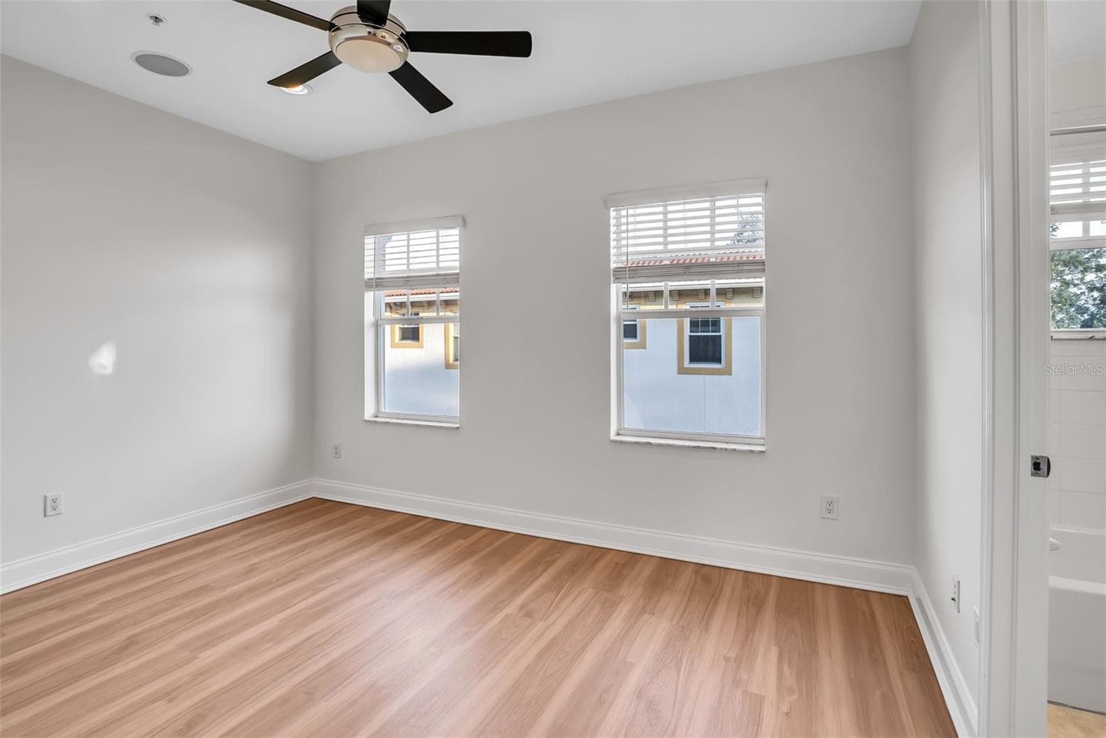 Townhouse at 111 N ALBANY AVE #16, TAMPA, photo 32 of 38