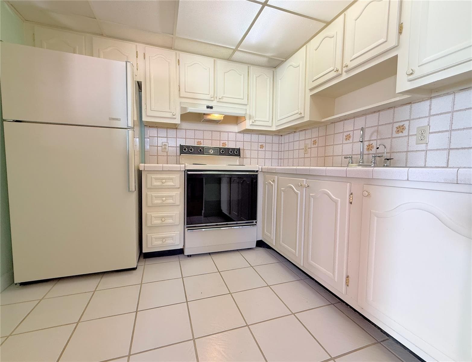 Condominium at 11931 BAYONET LN, NEW PORT RICHEY, photo 5 of 21