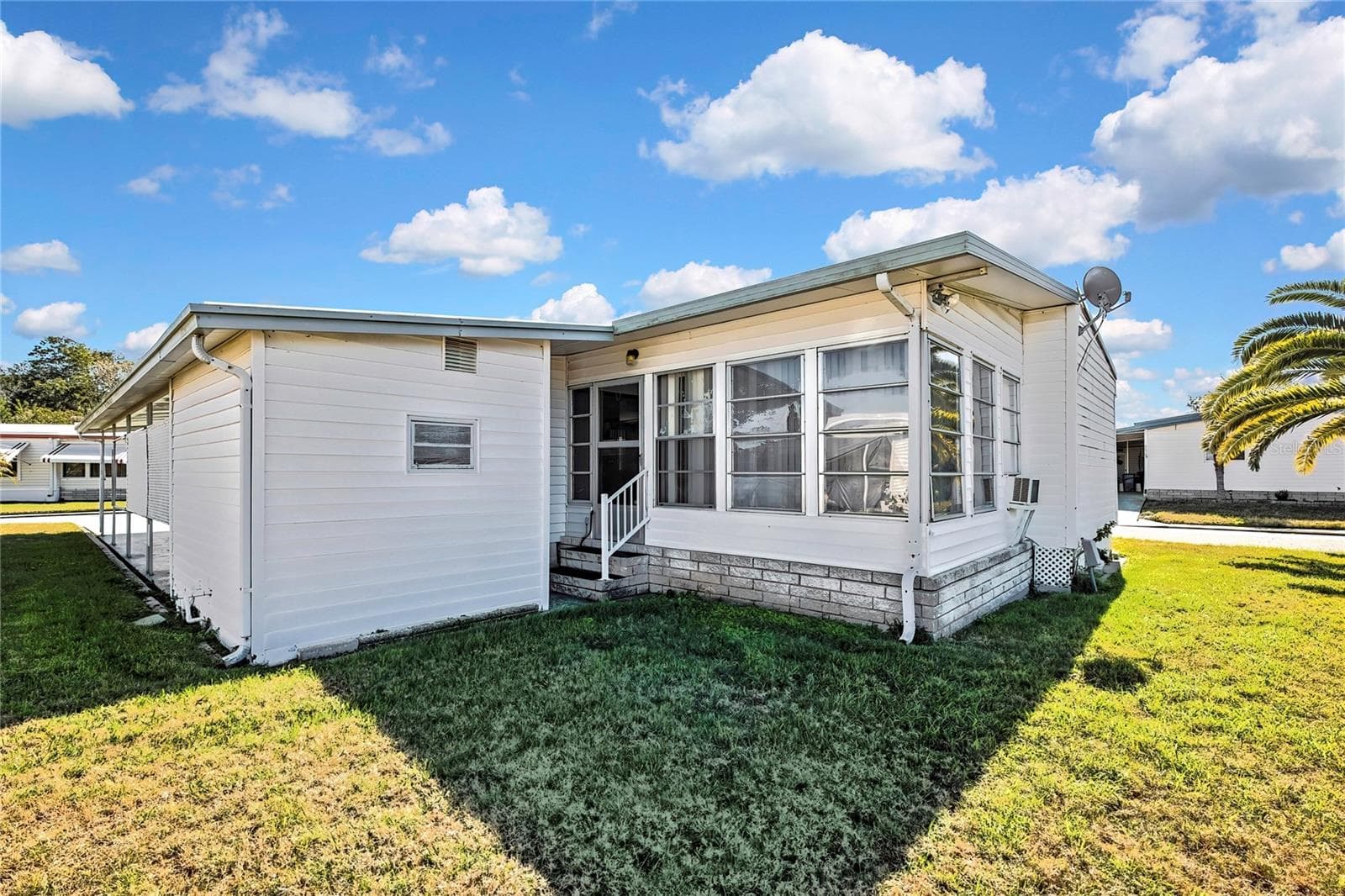 Manufactured Home at 3141 NANTUCKET DR, HOLIDAY, photo 31 of 38