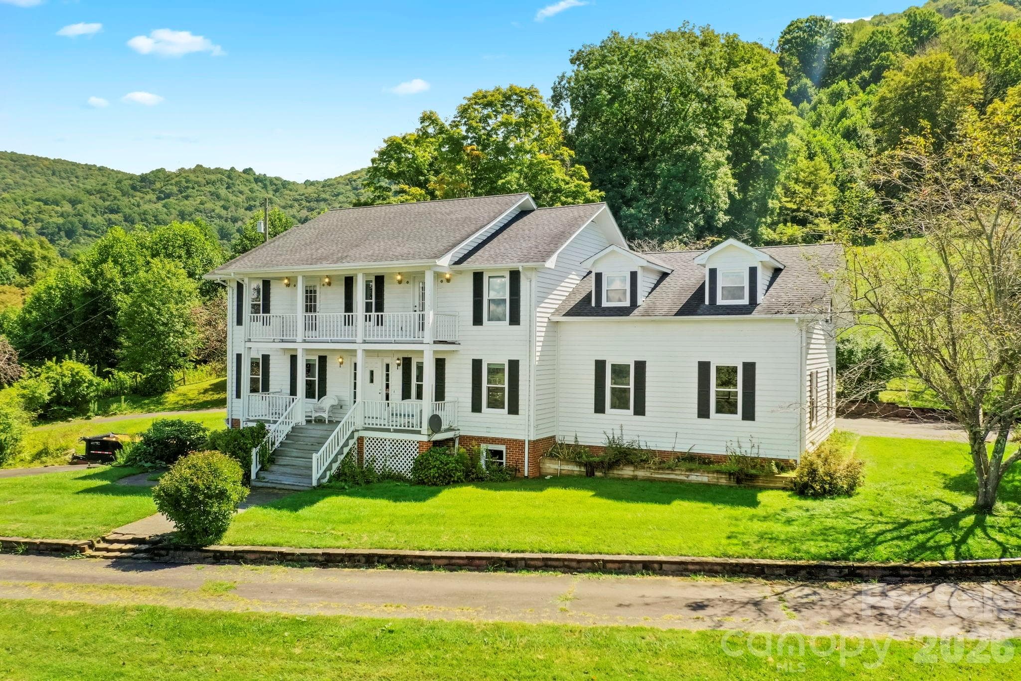 Single Family Residence at 840 Ed Williams Road, Zionville, photo 2 of 53