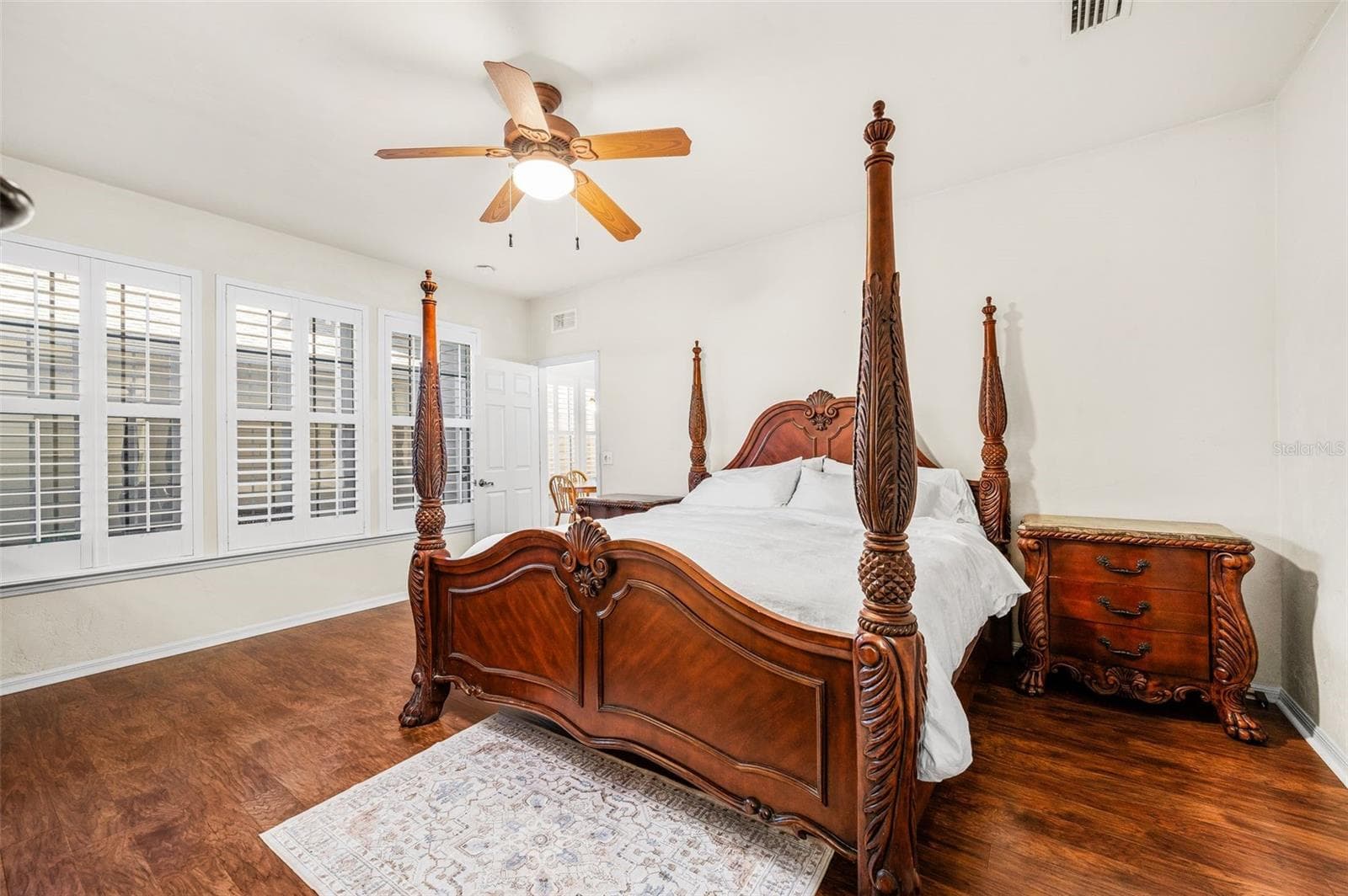 Large primary bedroom on first floor - 11550 NW 17TH PL, GAINESVILLE