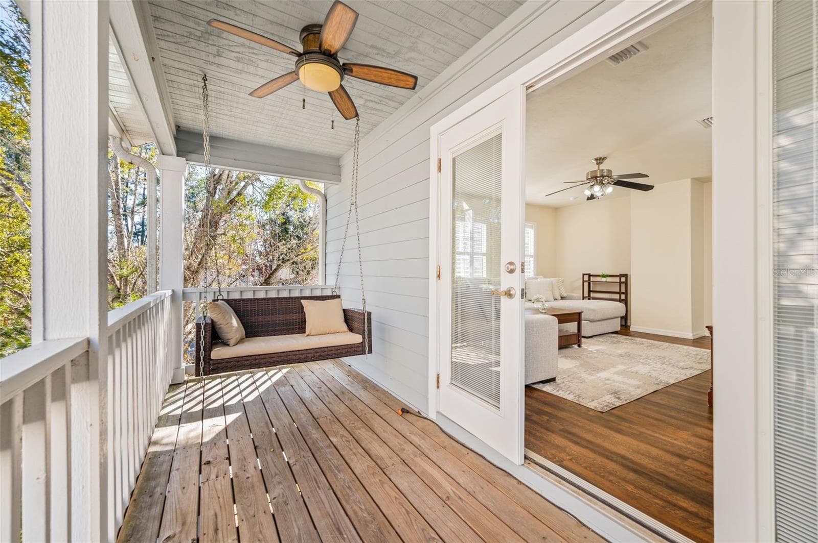 Upstairs balcony with swing - 11550 NW 17TH PL, GAINESVILLE