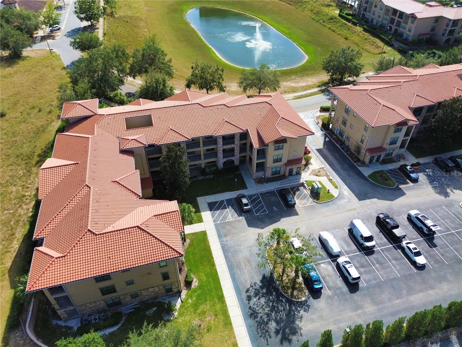 Condominium at 909 CHARO PKWY #1016, DAVENPORT, photo 15 of 33