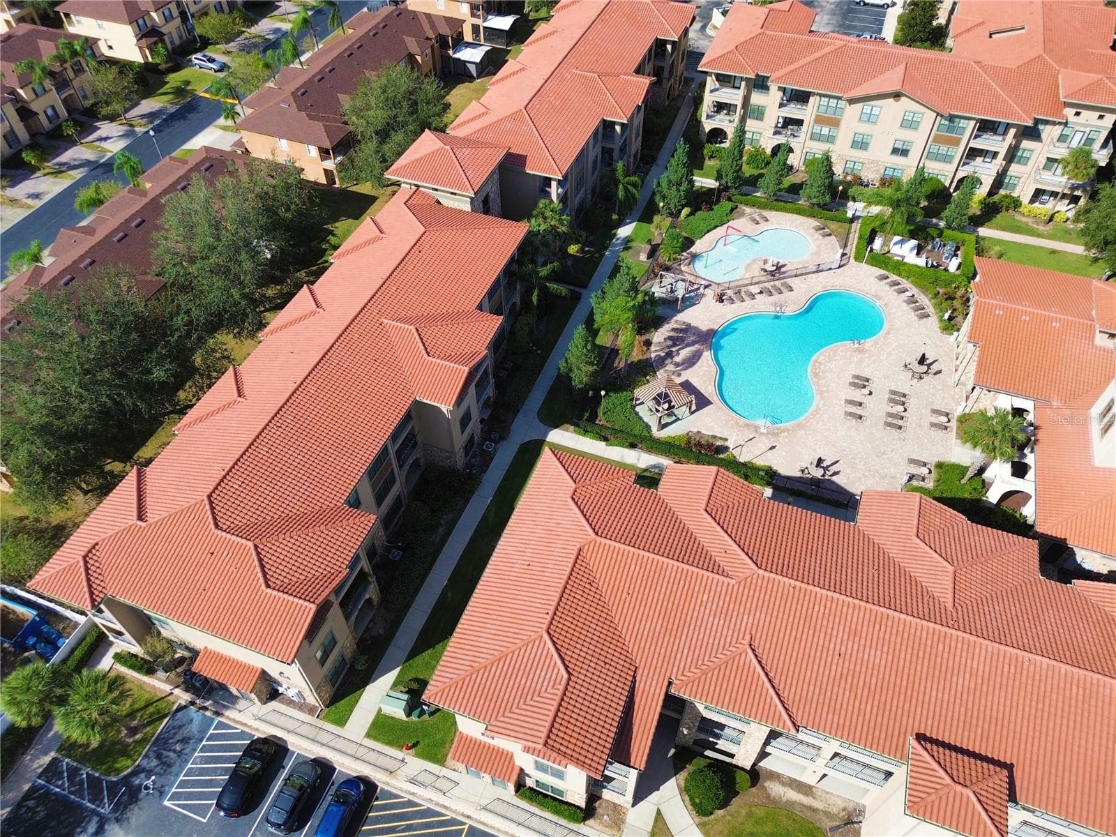 Condominium at 909 CHARO PKWY #1016, DAVENPORT, photo 18 of 33