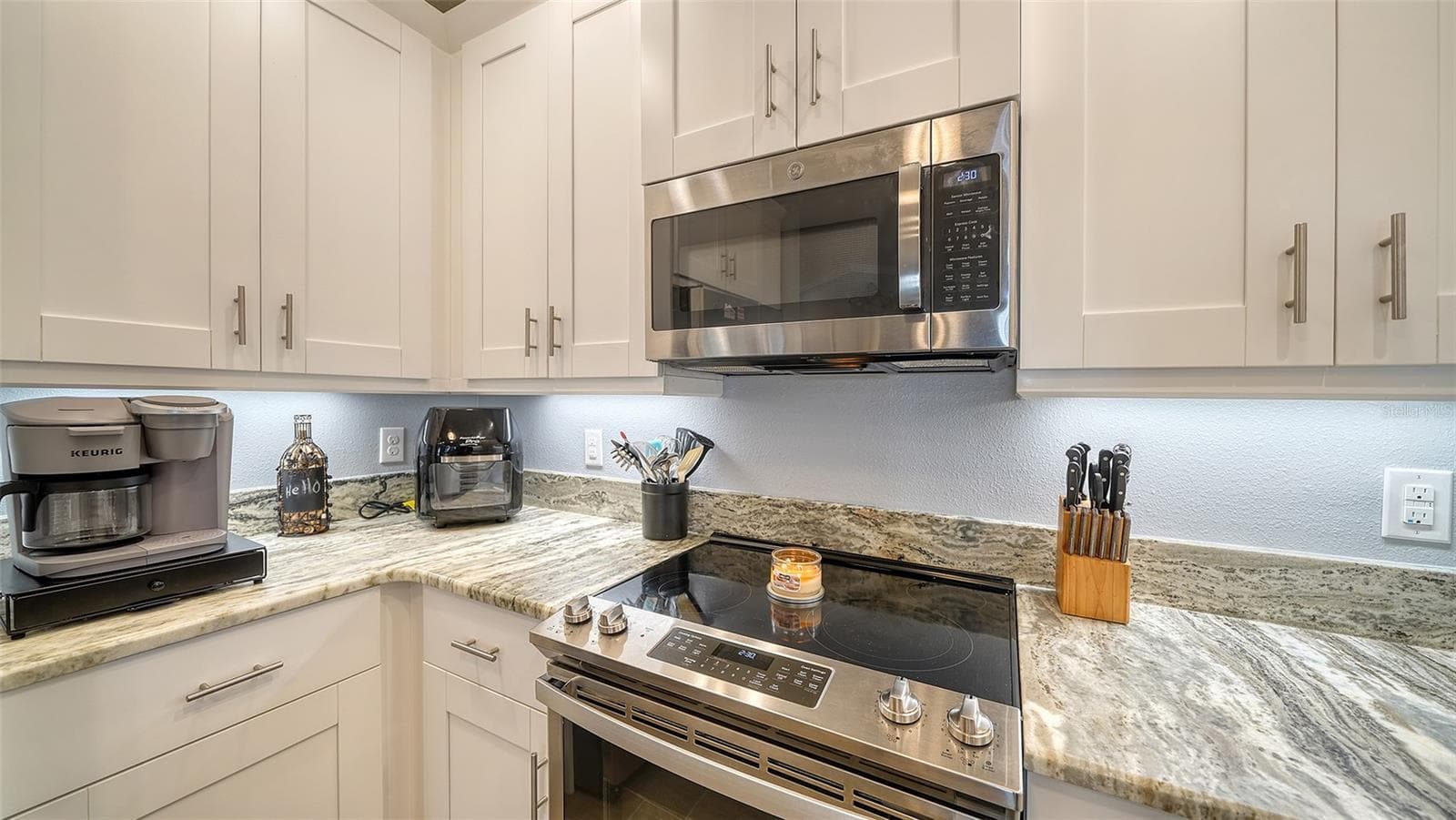 Condominium at 7910 34TH AVE W #203, BRADENTON, photo 6 of 35