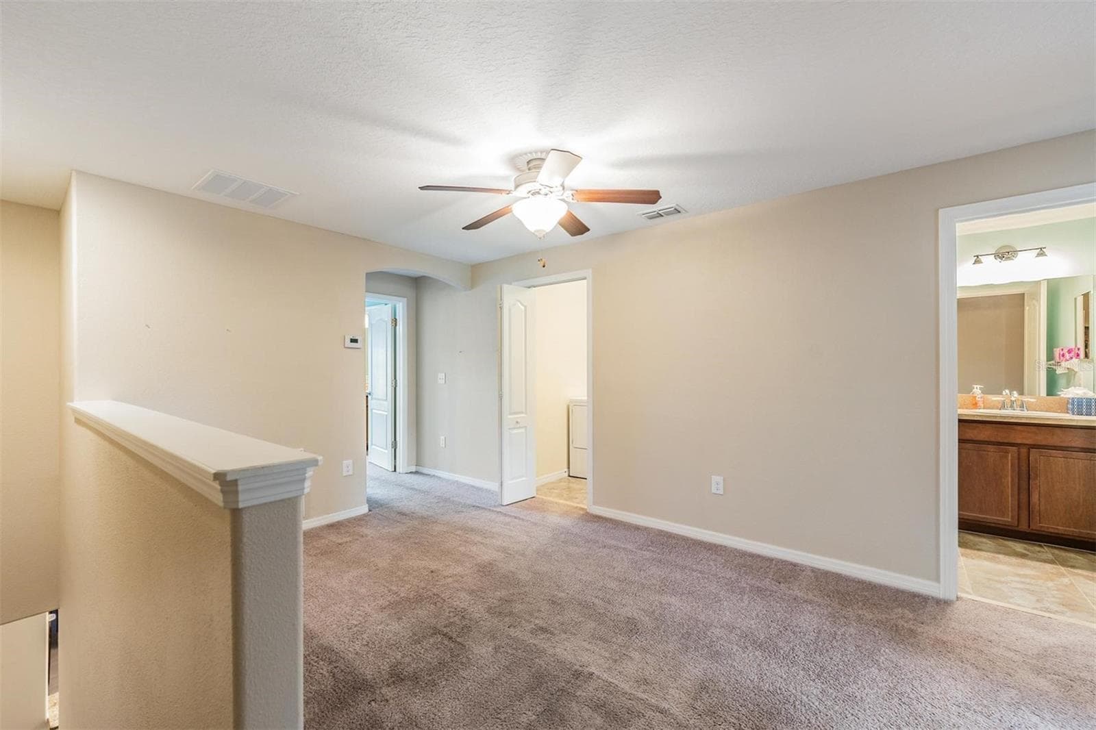 Townhouse at 12039 GREENGATE DR, HUDSON, photo 14 of 35