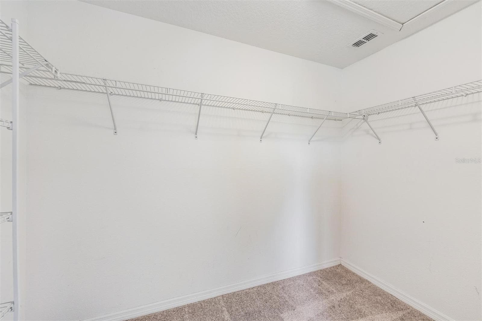 Townhouse at 12039 GREENGATE DR, HUDSON, photo 17 of 35