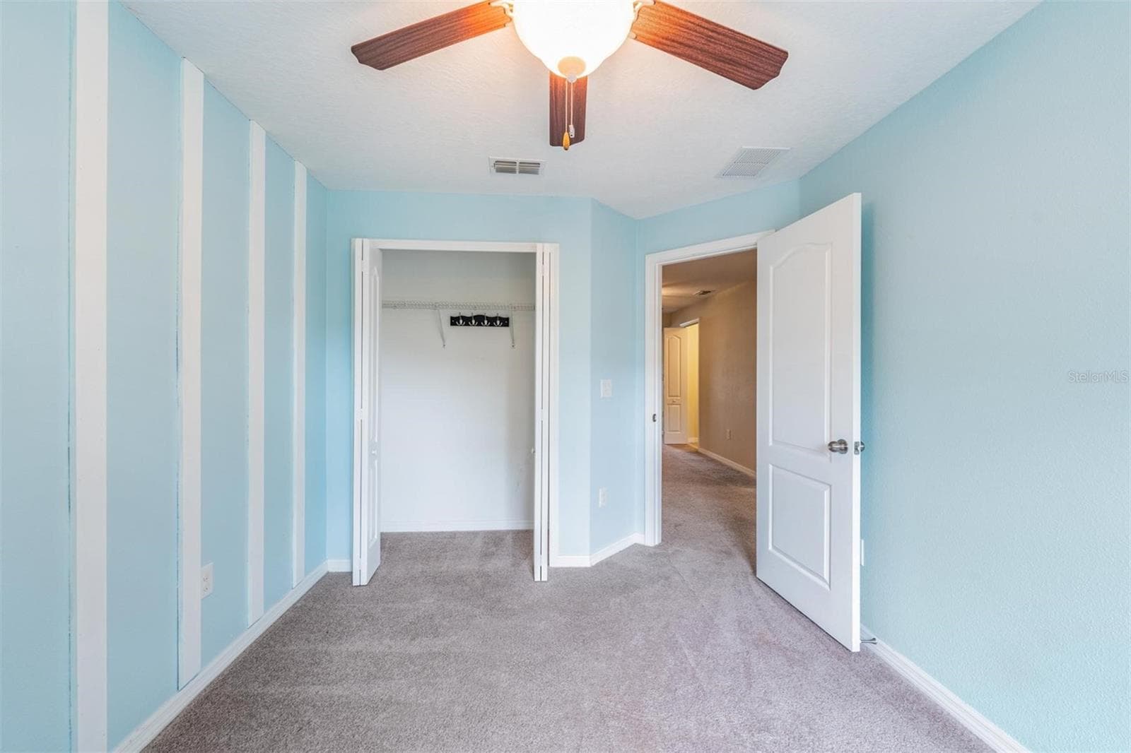 Townhouse at 12039 GREENGATE DR, HUDSON, photo 21 of 35