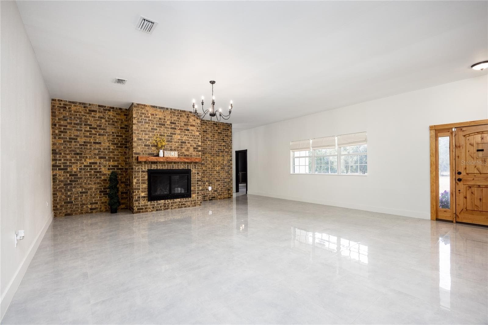 Living Room - 12456 155TH PL, LIVE OAK