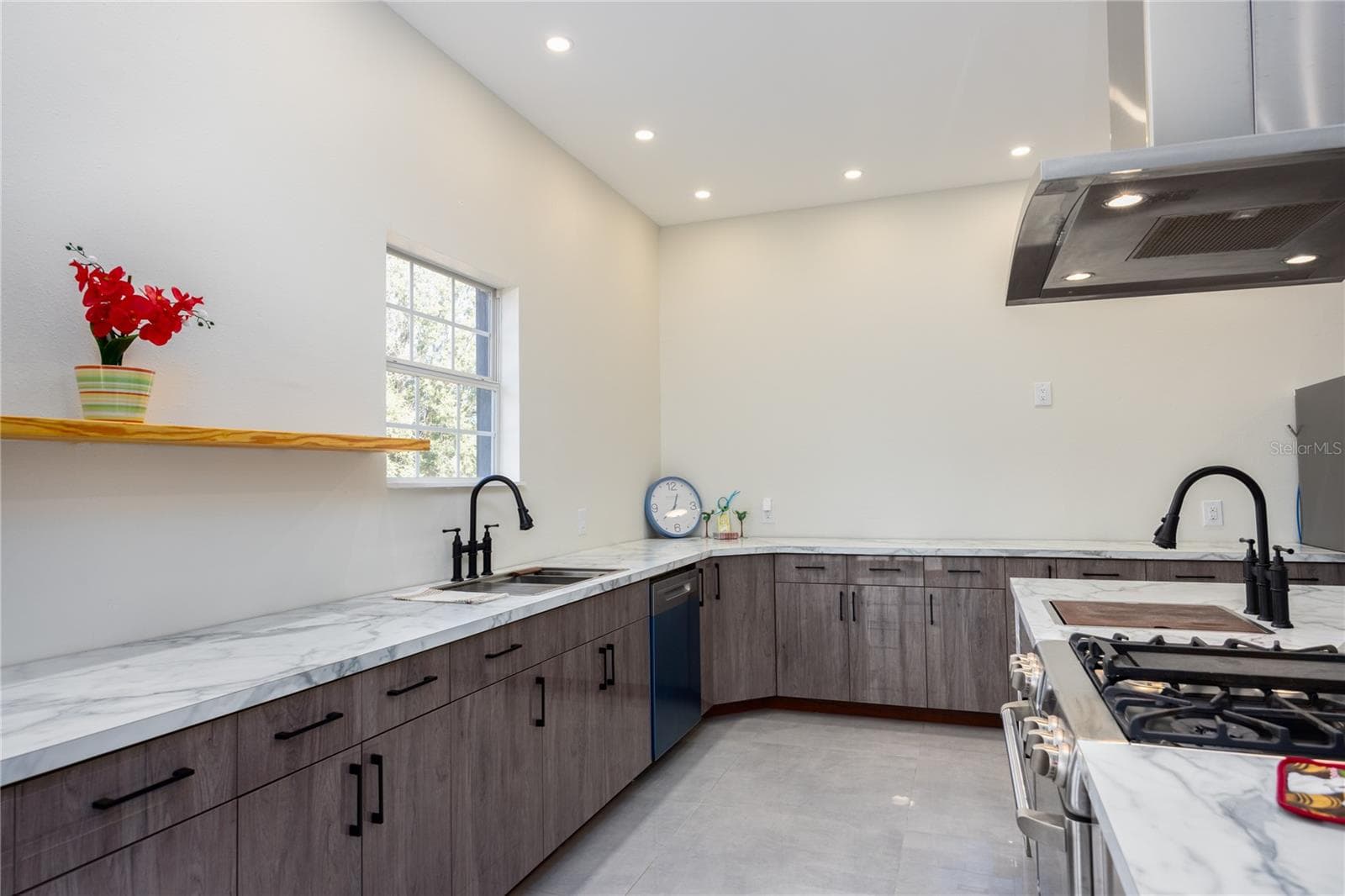 Kitchen - 12456 155TH PL, LIVE OAK