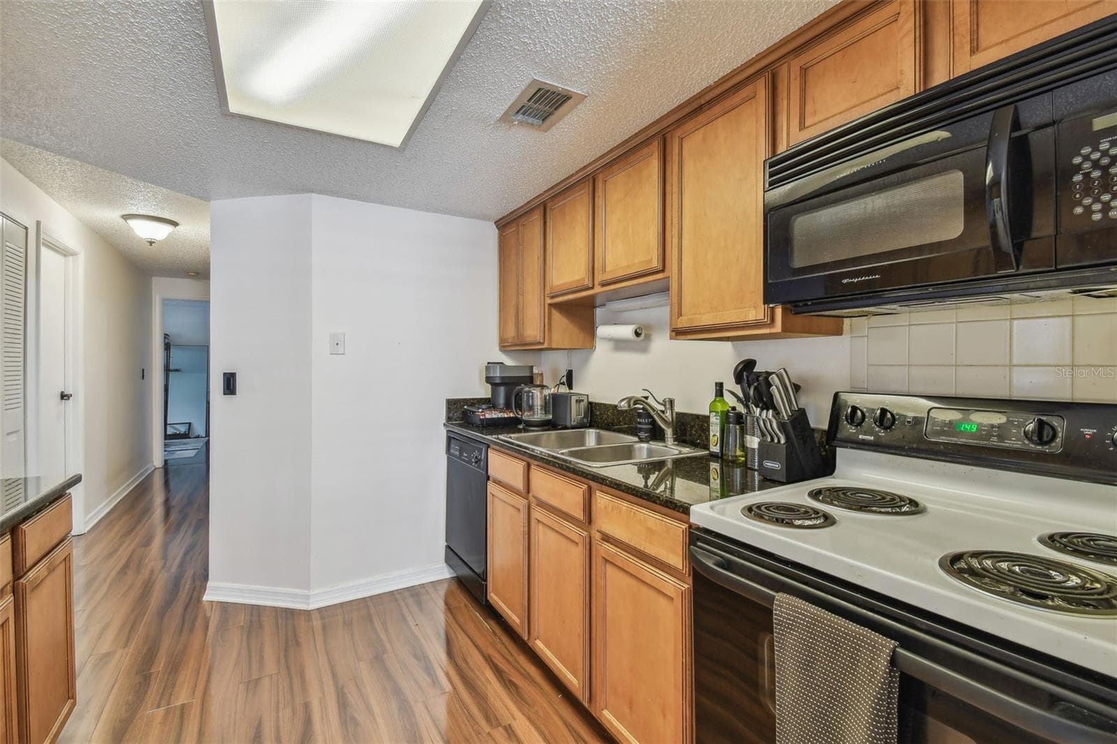 Condominium at 134 SYCAMORE LN #H, OLDSMAR, photo 12 of 44