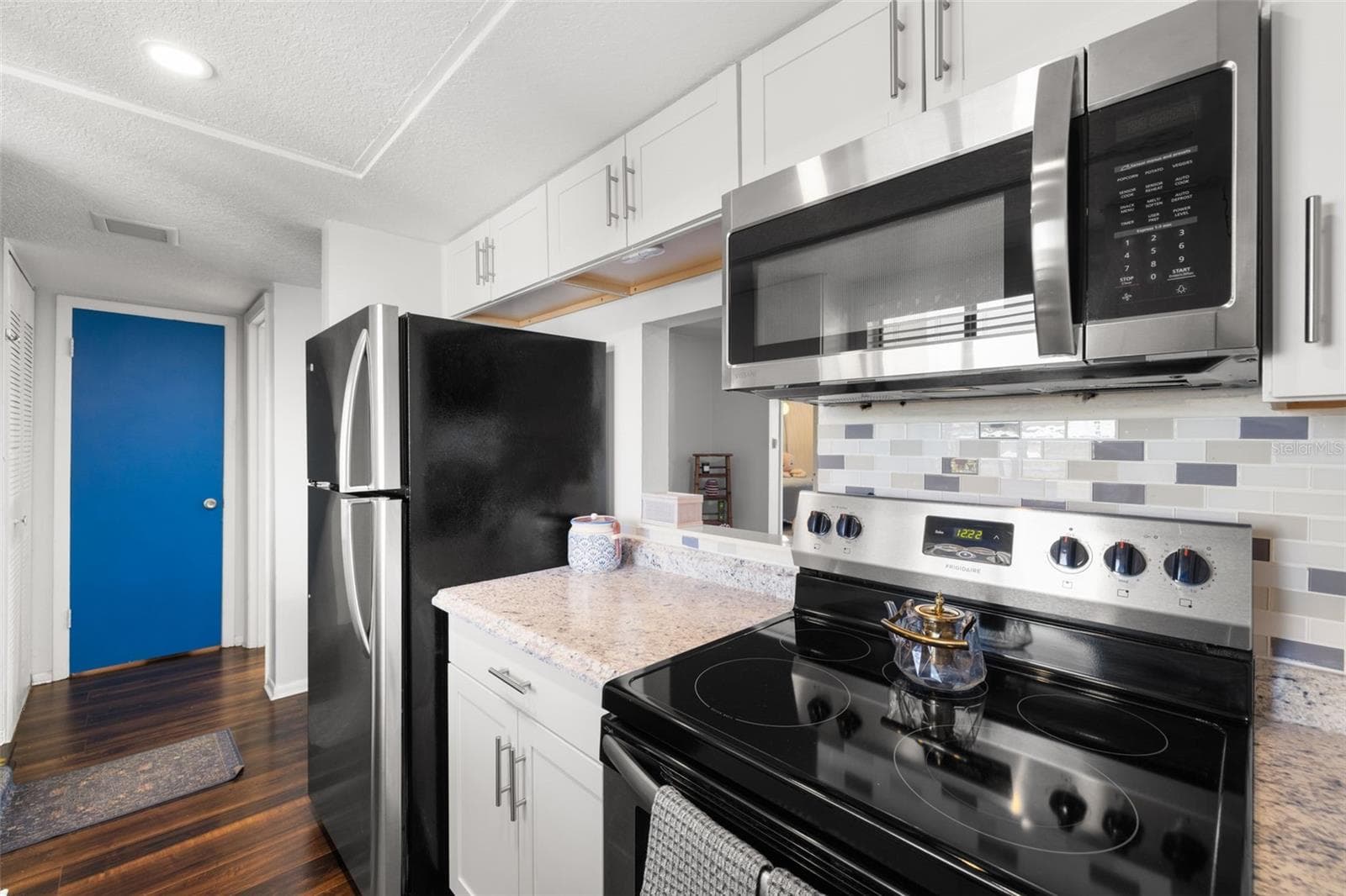 Condominium at 402 TARPON PT, TARPON SPRINGS, photo 6 of 29