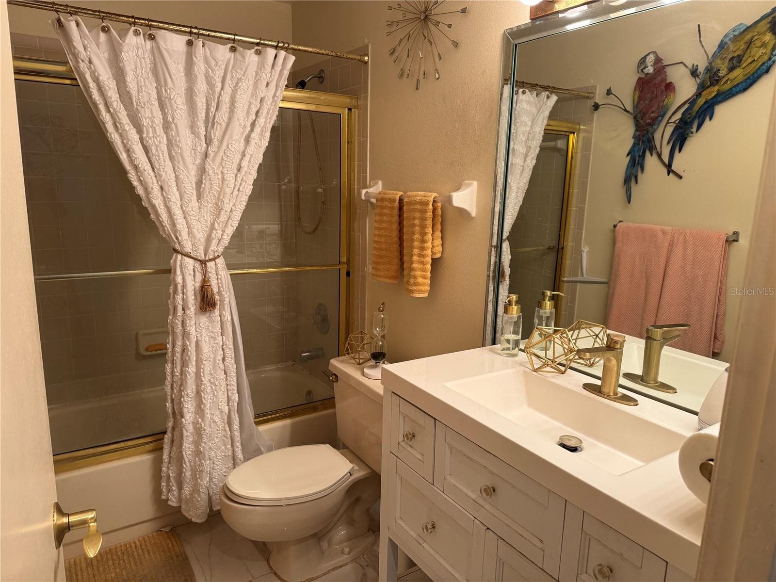 Guest Bath - 2111 VISTA DEL SOL CIR #403, LUTZ