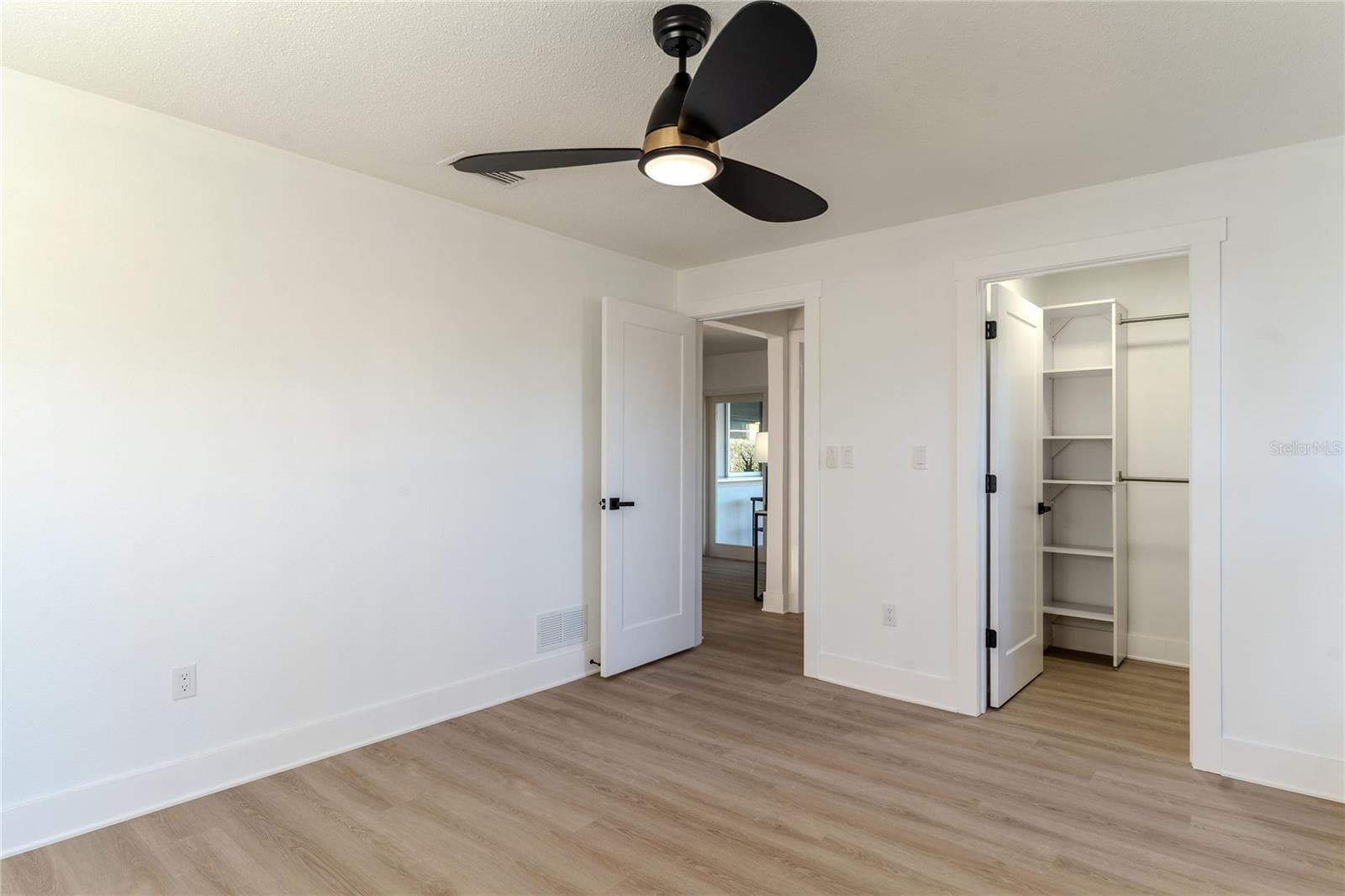 Single Family Residence at 3807 48TH AVE S, ST PETERSBURG, photo 39 of 50