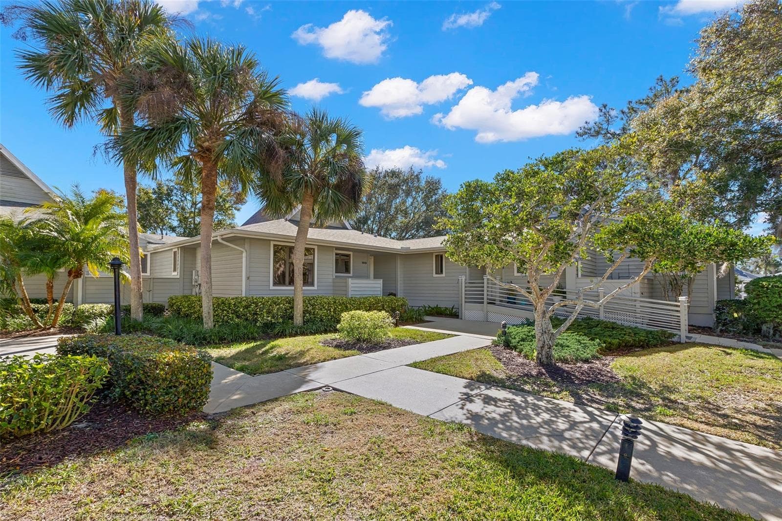 1013 CARAVEL CT