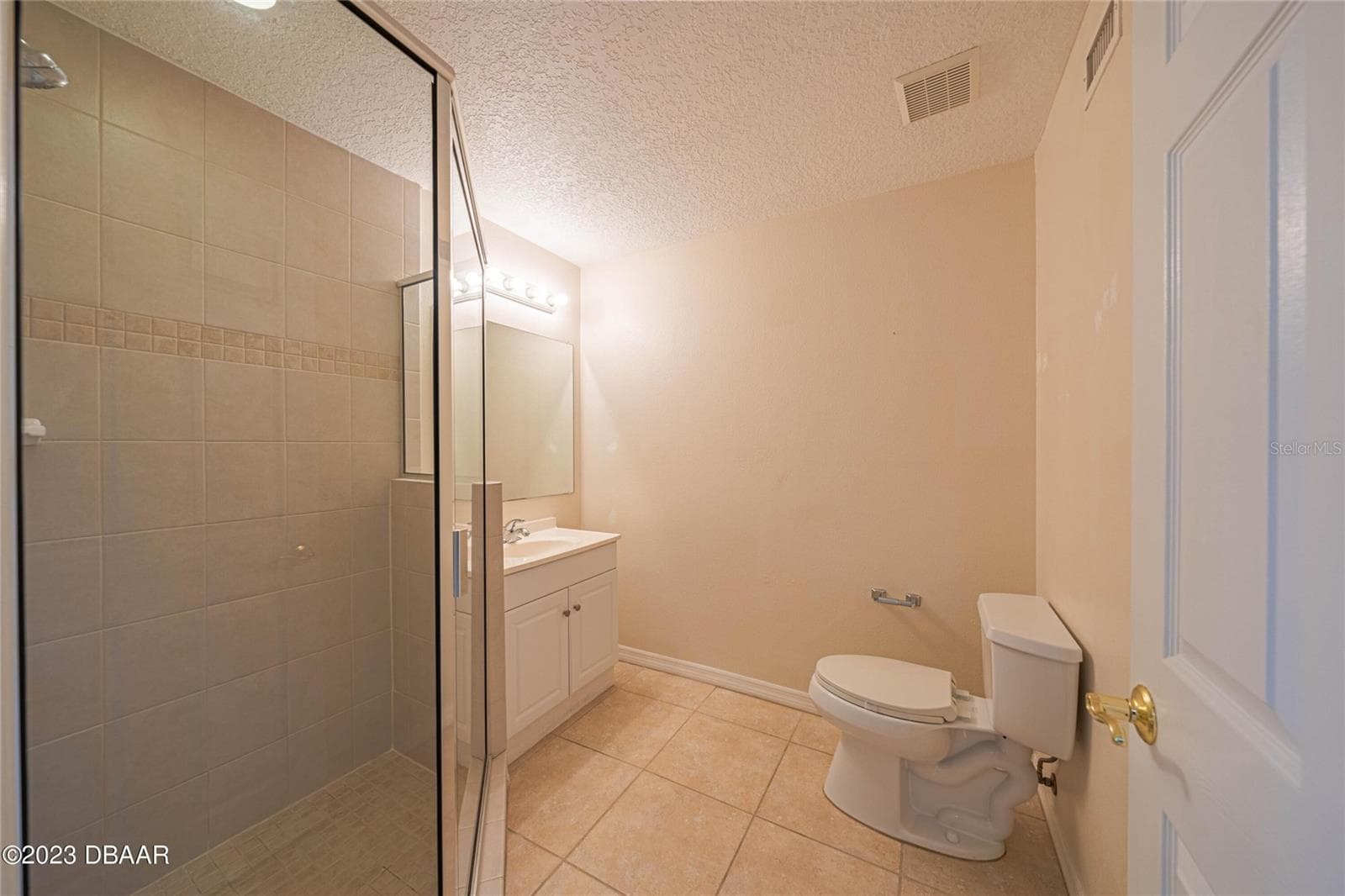 Condominium at 3733 CARDINAL BLVD #2, DAYTONA BEACH, photo 10 of 36