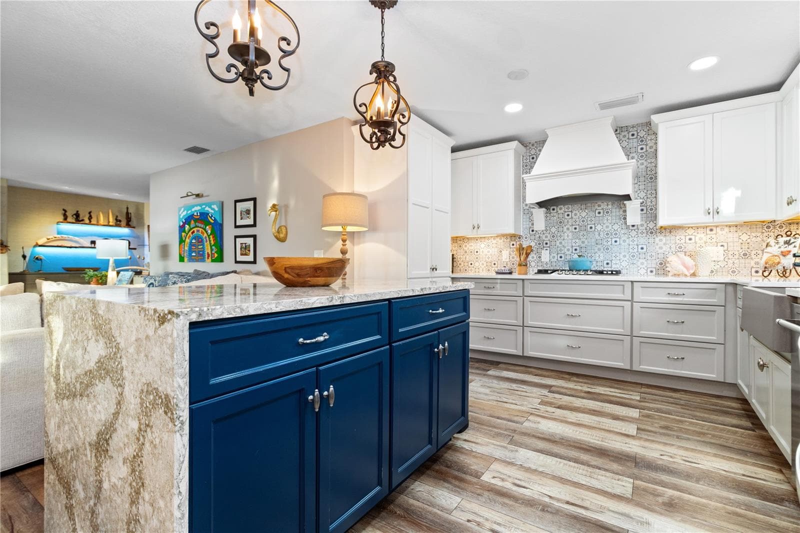 Kitchen - 601 LAKE PANSY DR NW, WINTER HAVEN