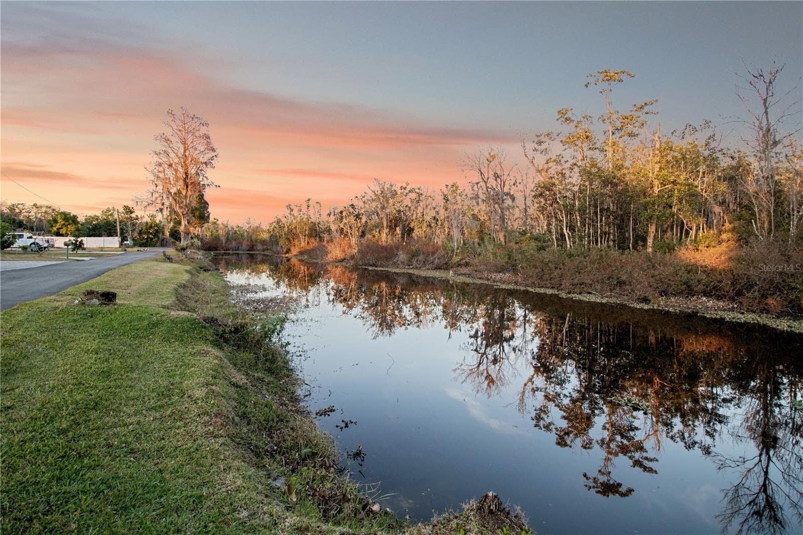 Canal linked to Lake Pansy - 601 LAKE PANSY DR NW, WINTER HAVEN