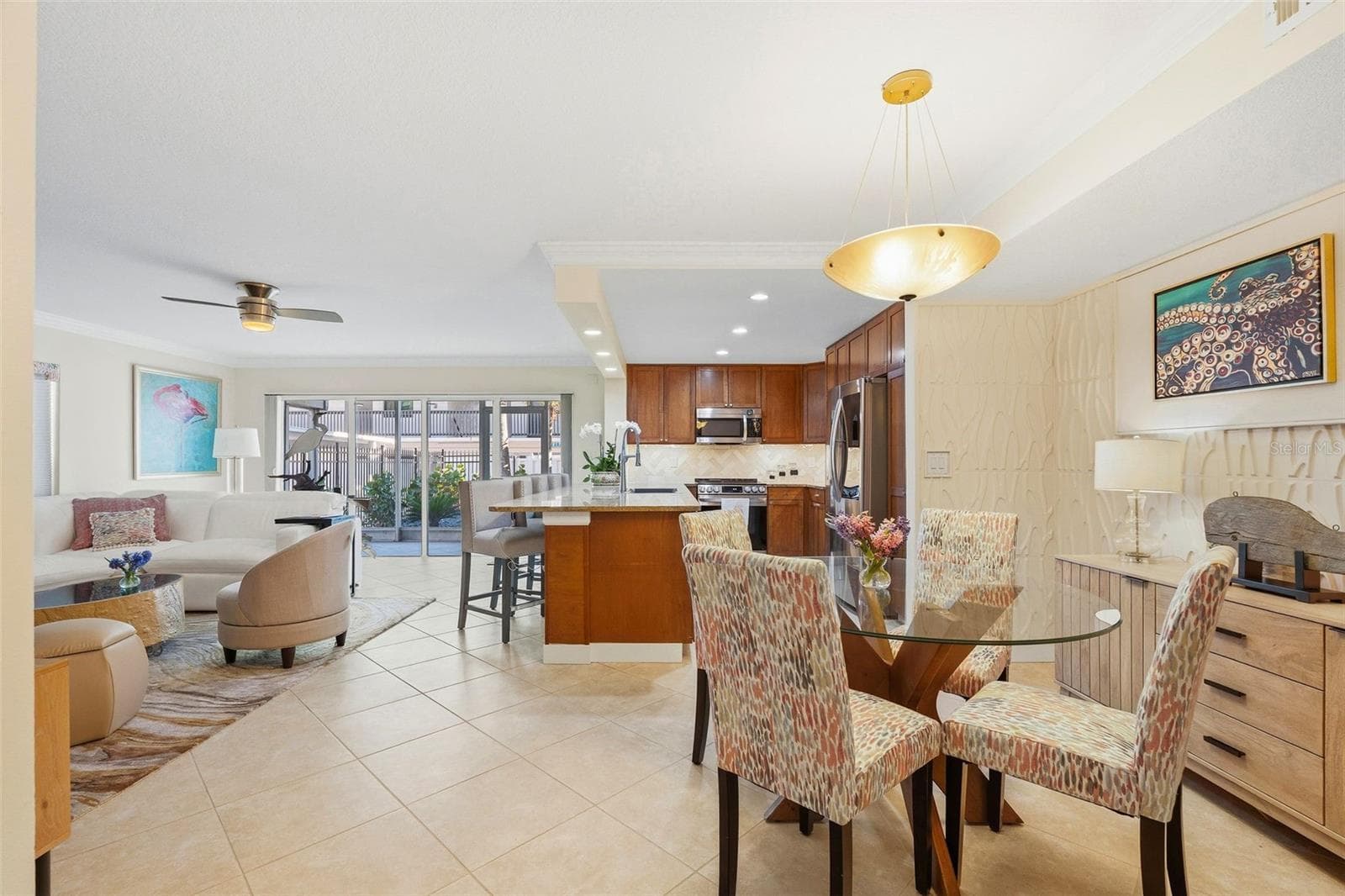 Condominium at 800 BENJAMIN FRANKLIN DR #110, SARASOTA, photo 8 of 36